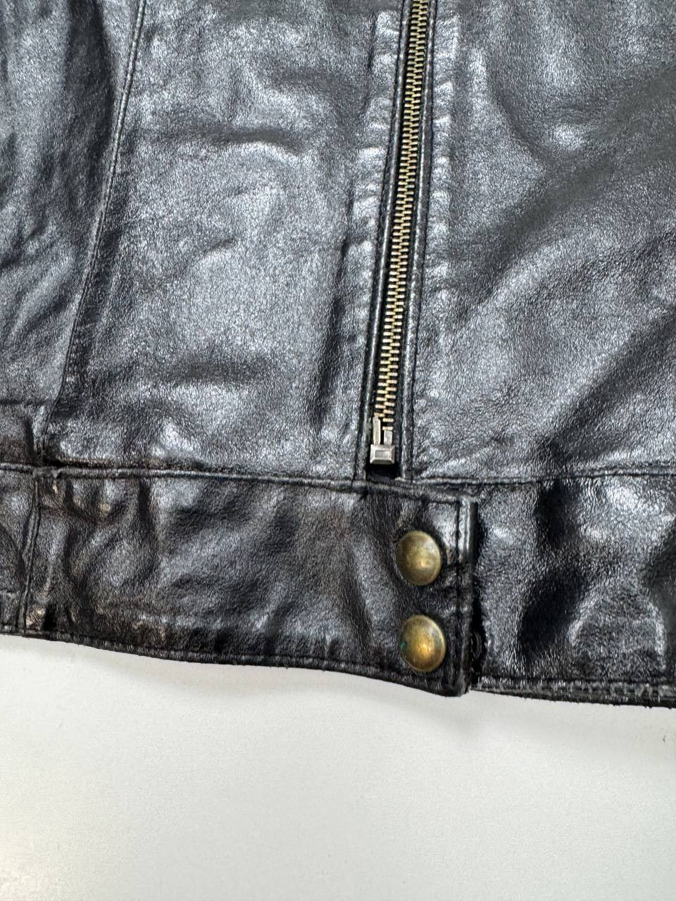 Vera Pelle Vintage leather biker jacket for women L Size L / US 10 / IT 46 - 6 Thumbnail