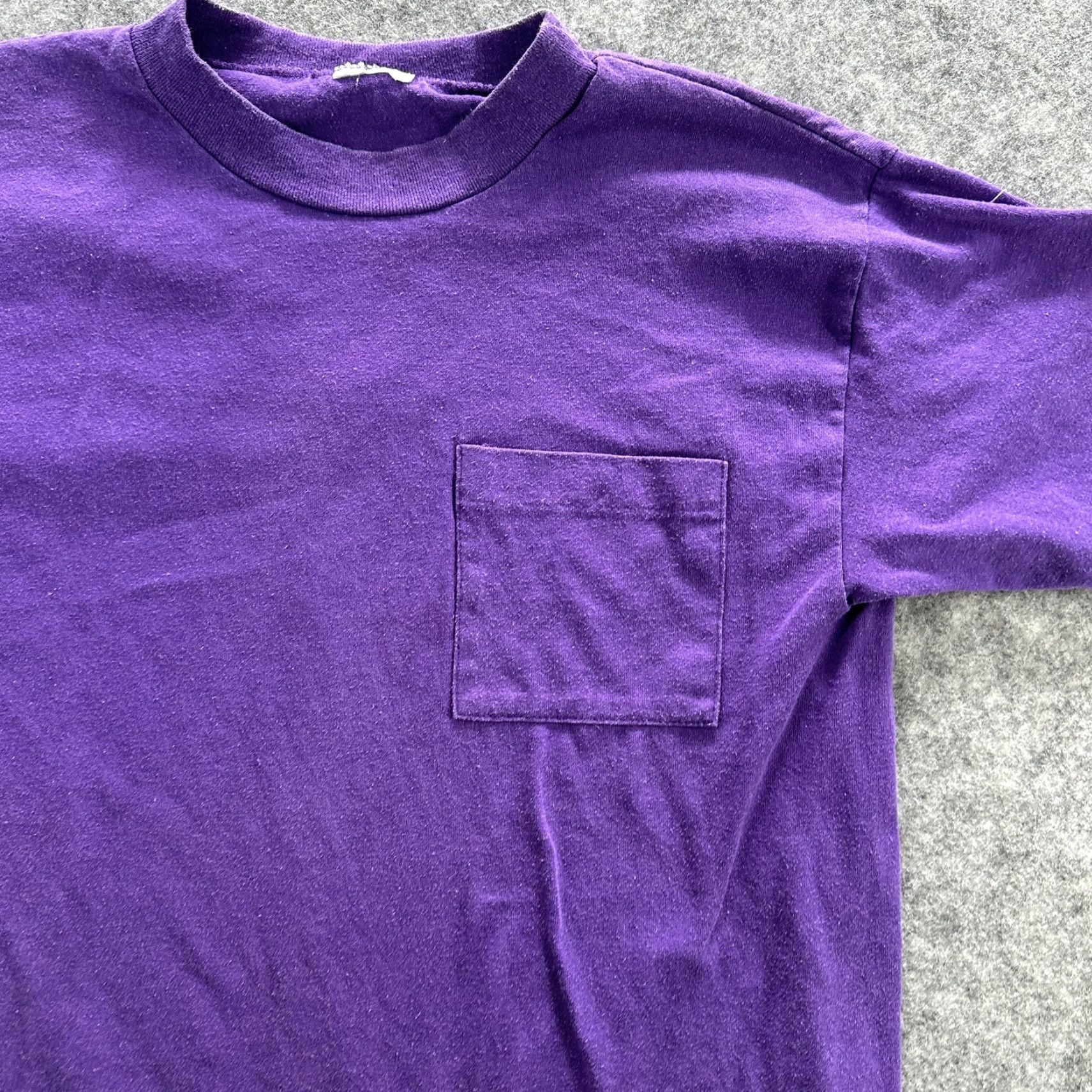 Other VINTAGE Purple Pocket Shirt Mens Large Crewneck Casual Short Sleeve Cotton Tee All Seasons Size US L / EU 52-54 / 3 - 2 Thumbnail