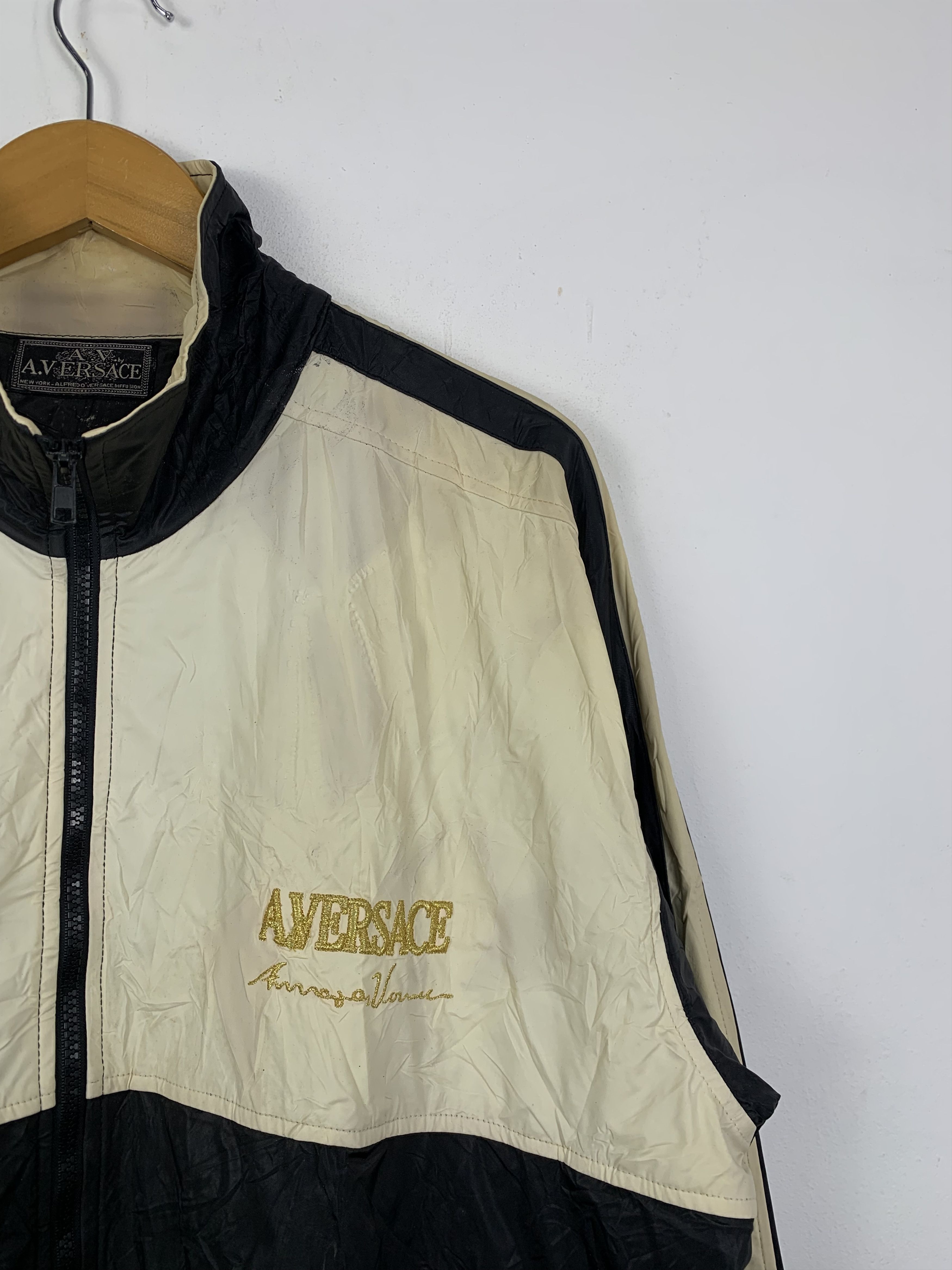 Versace Vintage A. Versace Embroidered Windbreaker Jacket J1348 Size US L / EU 52-54 / 3 - 8 Thumbnail