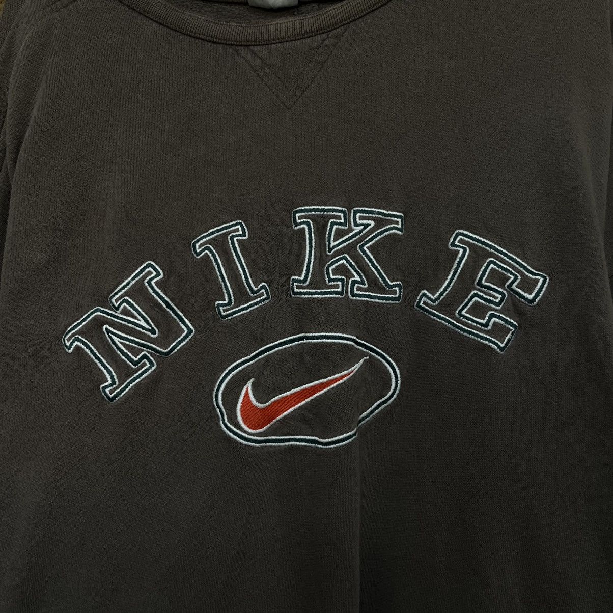 Nike Nike Vintage Sweatshirt Baggy Fit Big Logo 90s Size US XL / EU 56 / 4 - 4 Thumbnail