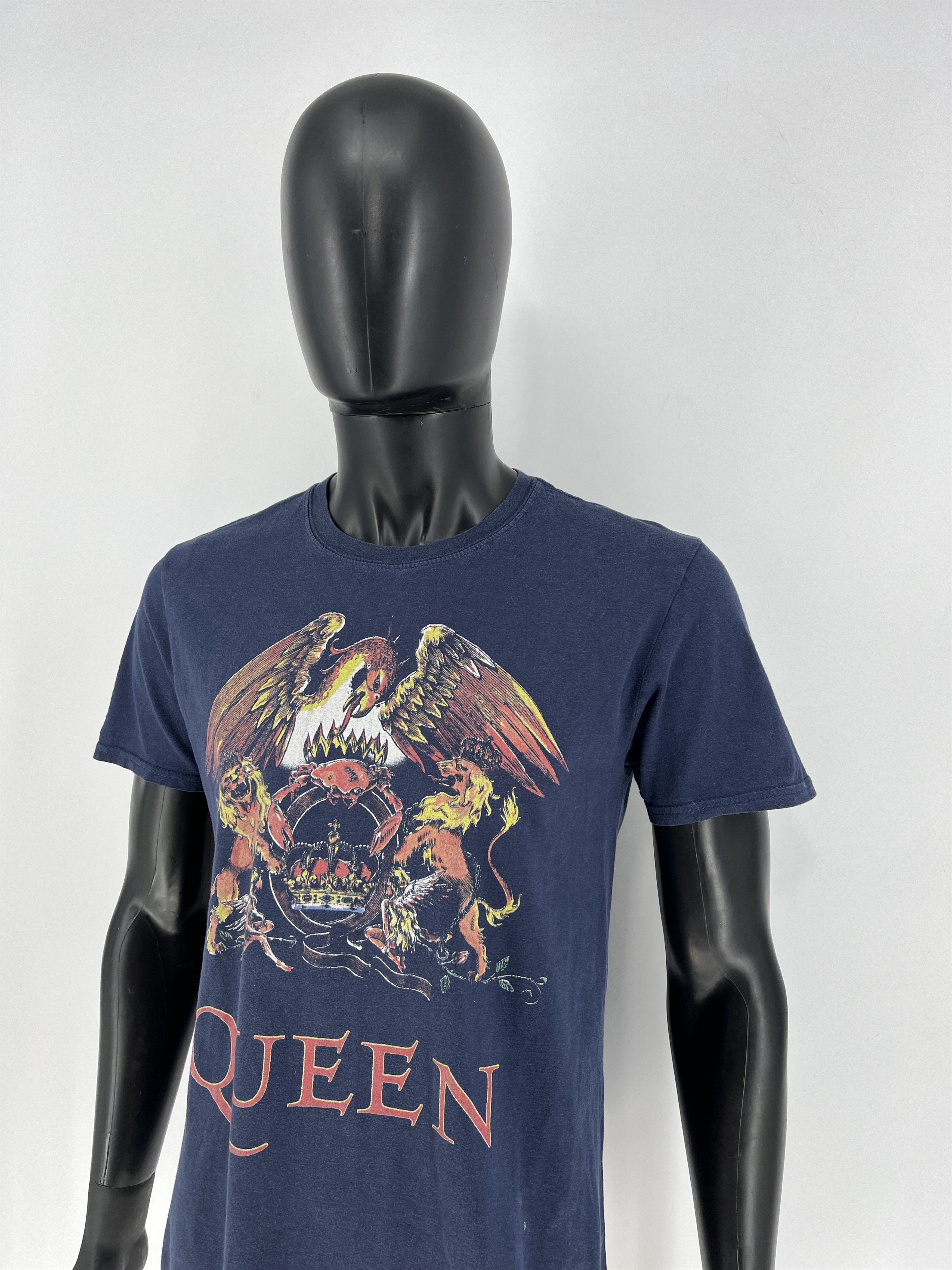 Band Tees Vintage Y2K Queen Tour Tee Size US M / EU 48-50 / 2 - 4 Thumbnail
