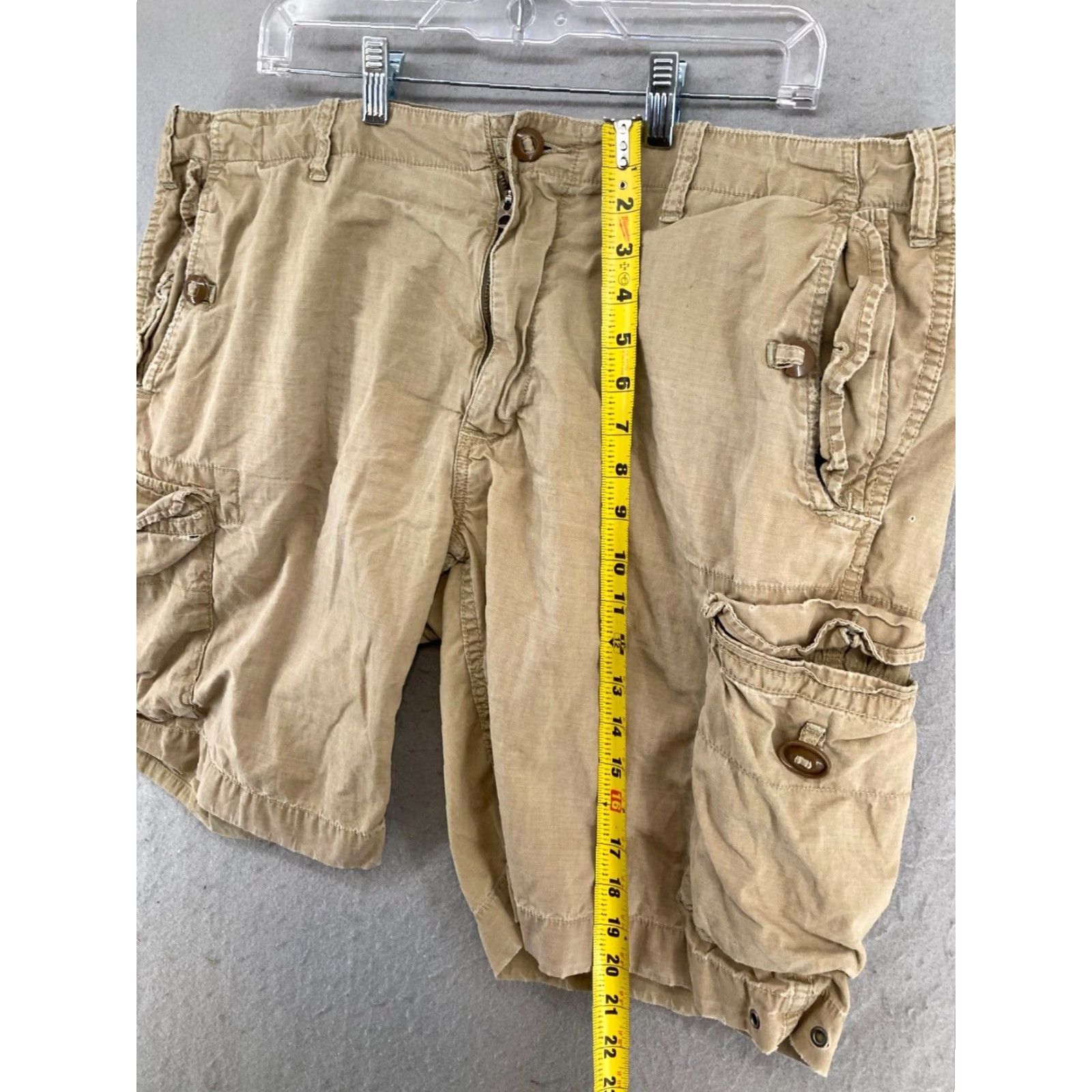 Polo Ralph Lauren Polo Ralph Lauren Cargo Shorts Khaki Surplus Fit Mens 38 Beige Cotton Flat Front Pocket Logo Casual American Outdoor 90s (if applicable) Mens Size US M / EU 48-50 / 2 - 3 Thumbnail