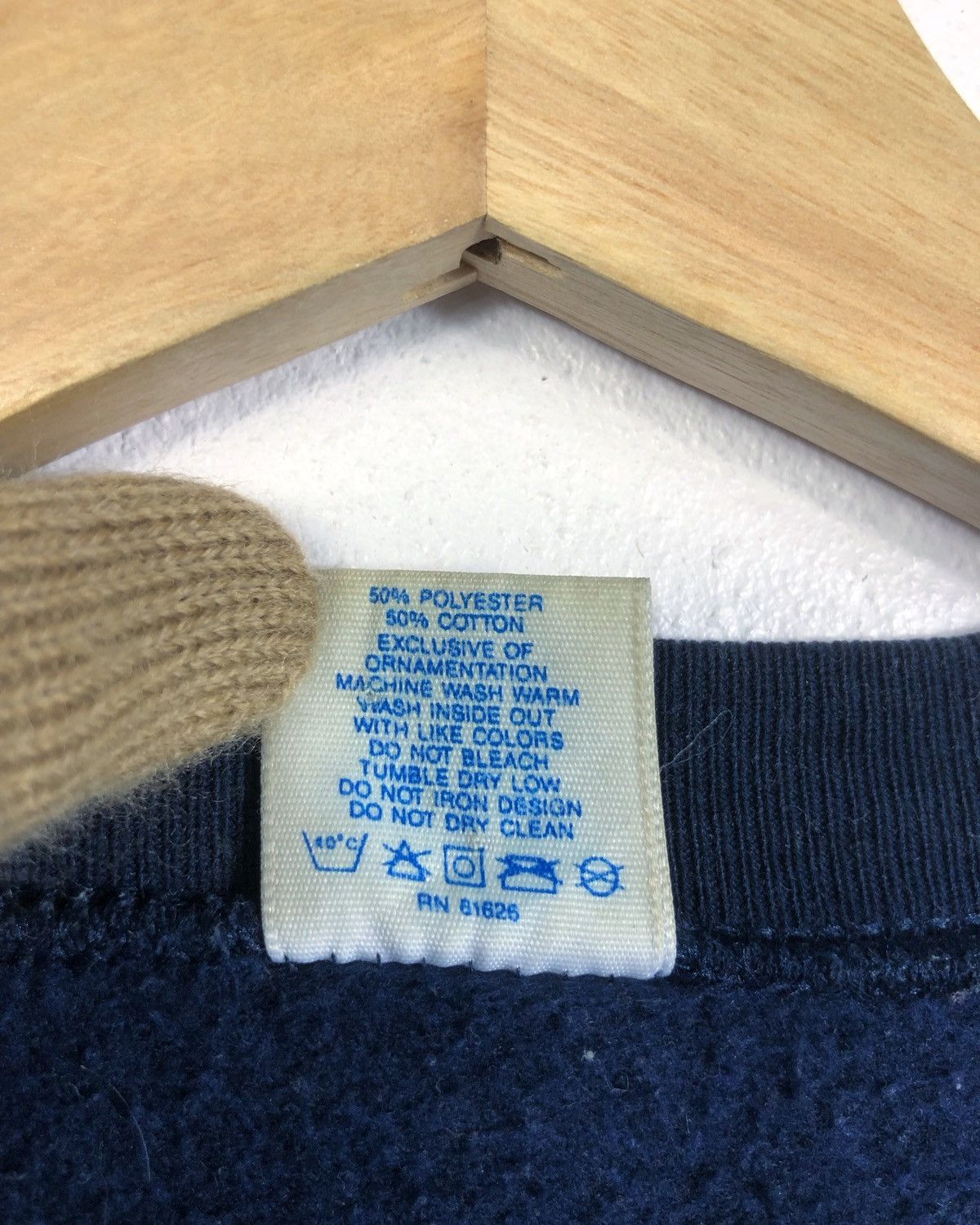 Mickey Mouse Rare Vintage Mickey Mouse California Sweatshirt Made in USA Size US XL / EU 56 / 4 - 9 Thumbnail