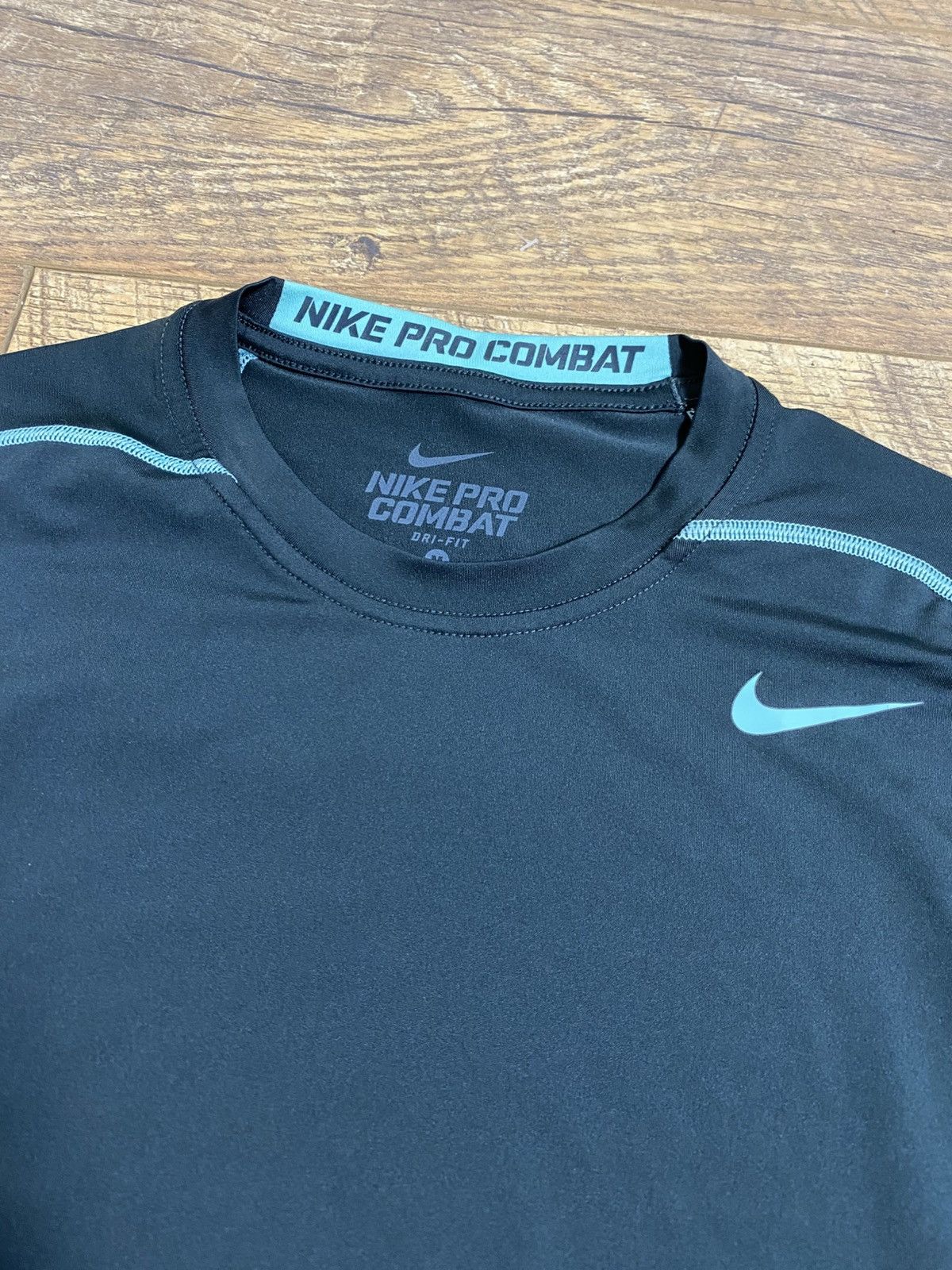 Nike Nike Pro Combat Cyber Style Compression Shirt M Size US M / EU 48-50 / 2 - 5 Thumbnail