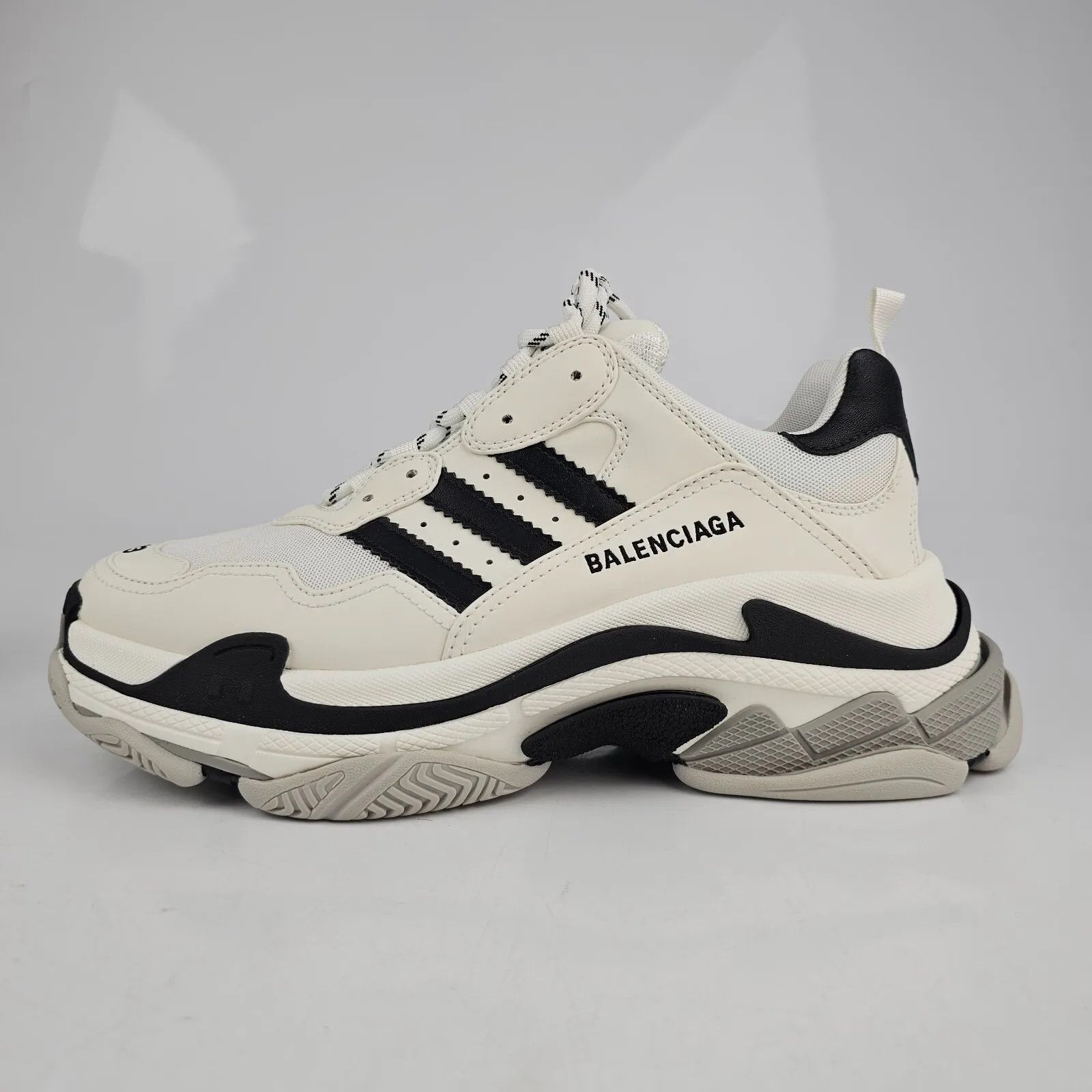 image of Balenciaga Men's Triple S White And Black Sneakers New (Size 8)