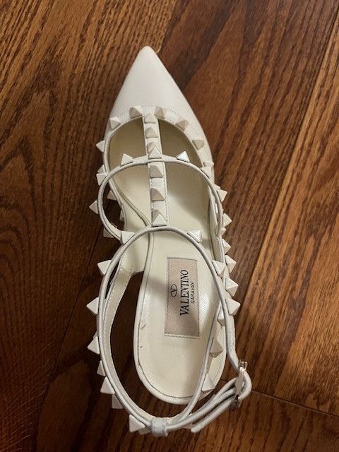 Valentino Valentino Garavani Rockstud High Heels (Ivory) Size US 7.5 / IT 37.5 - 7 Thumbnail