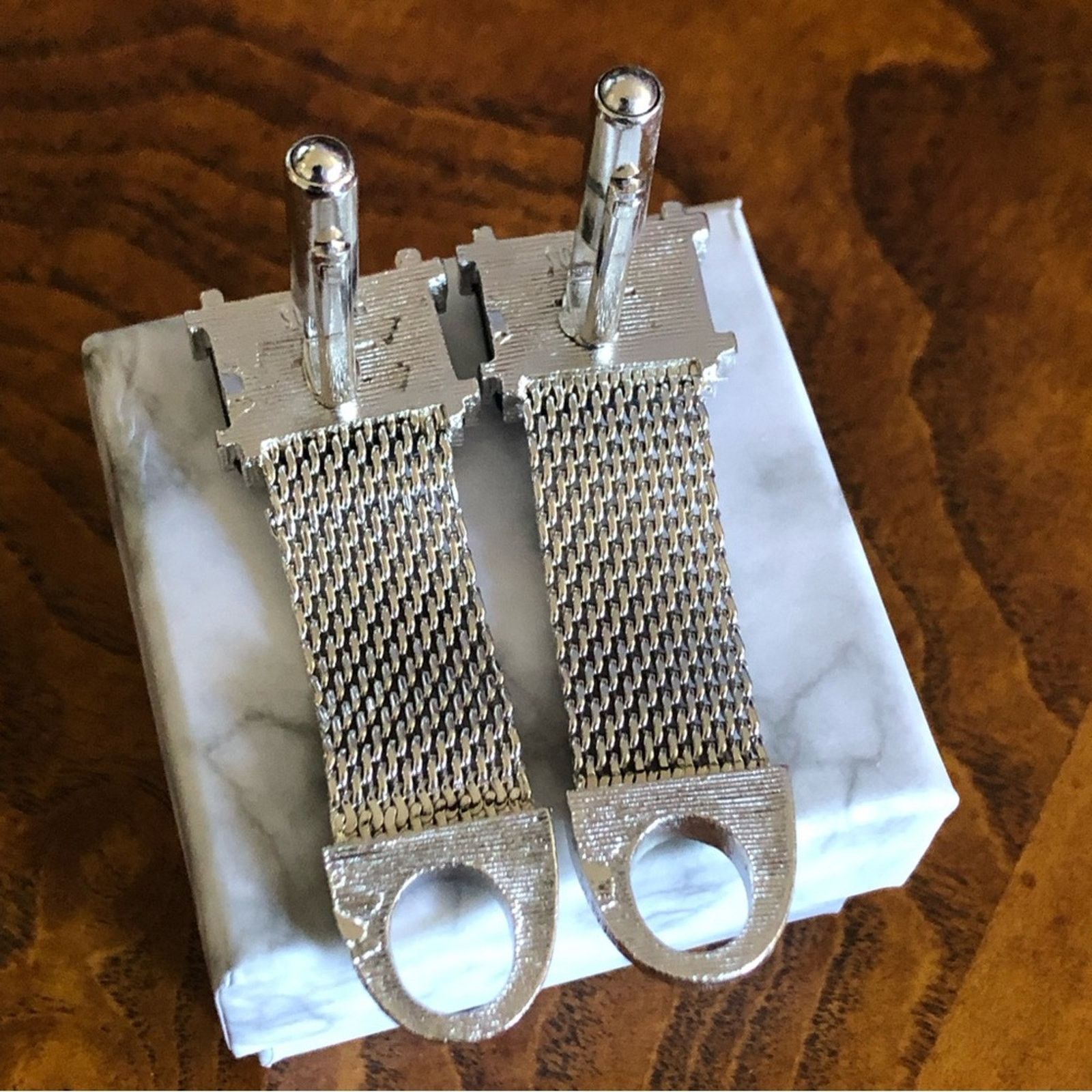 Vintage Vintage Swank hematite silver mesh wrap style cuff links Size ONE SIZE - 6 Thumbnail