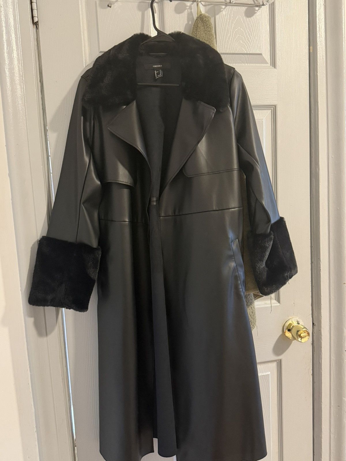 Forever 21 Faux Fur-Trim Faux Suede Wrap Coat Size S / US 4 / IT 40 - 3 Thumbnail