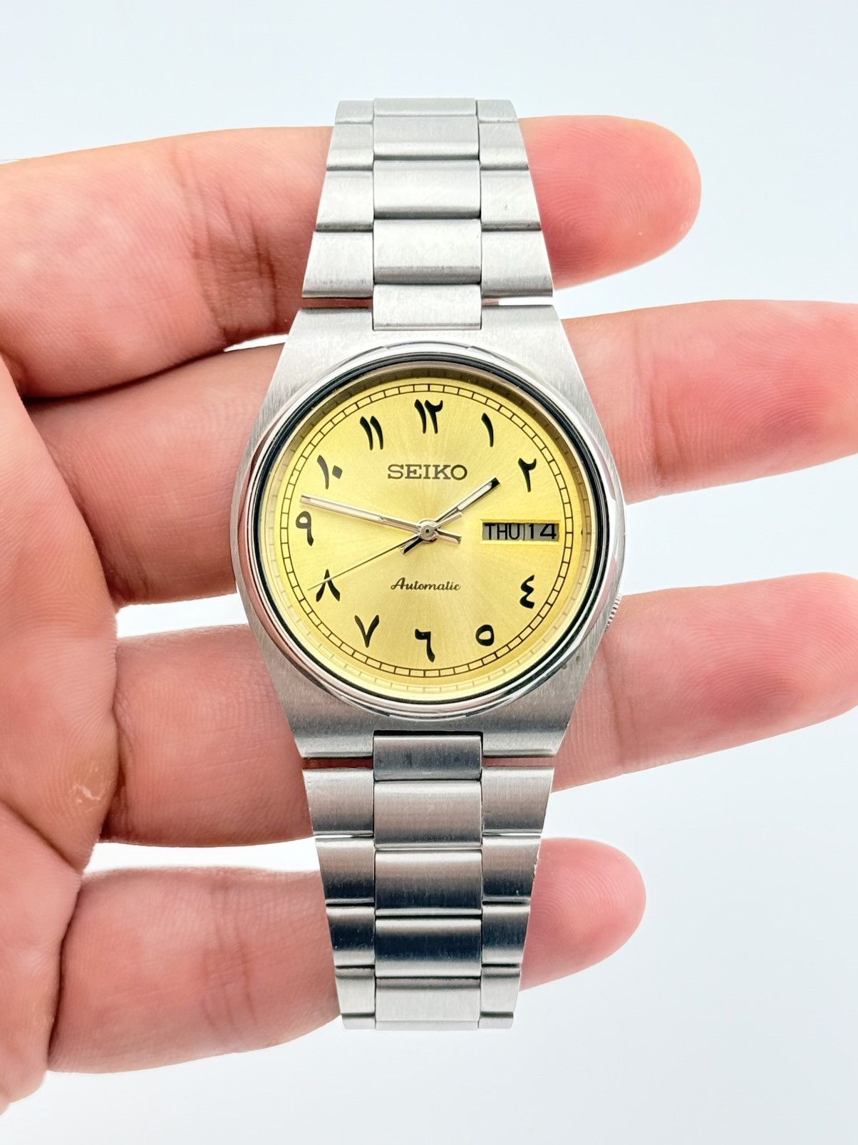 Seiko Seiko 5 Automatic Day Date Watch Yellow Dial 17 Jewels Size 36 - 2 Thumbnail