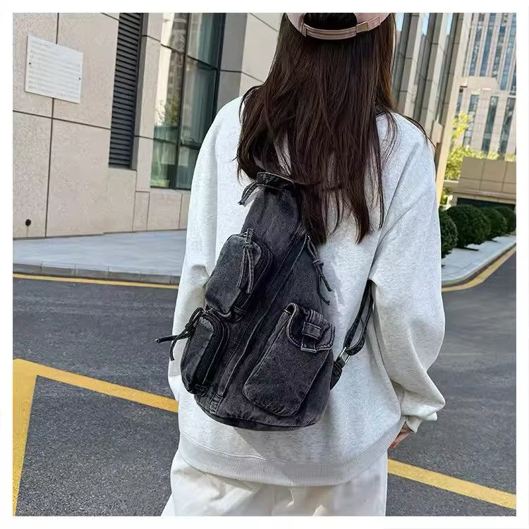 Japanese Brand × Vintage Multi Pocket Crossbody Bag Size ONE SIZE - 1 Thumbnail