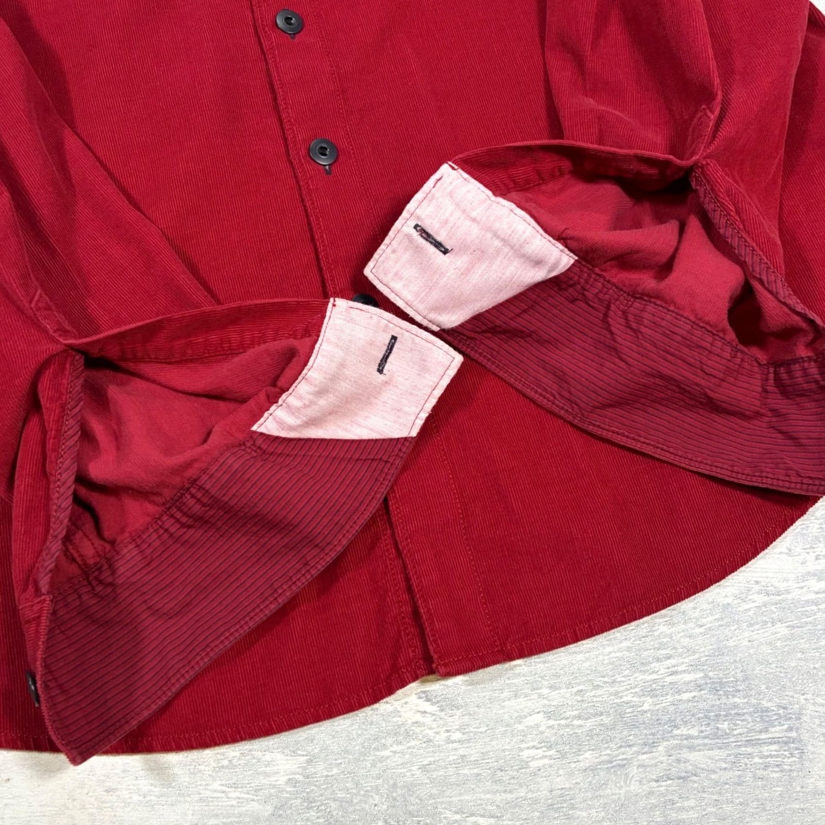 Tommy Bahama VINTAGE Tommy Bahama Jeans Red Corduroy Long Sleeve Island Modern Fit Shirt L Size US L / EU 52-54 / 3 - 4 Thumbnail