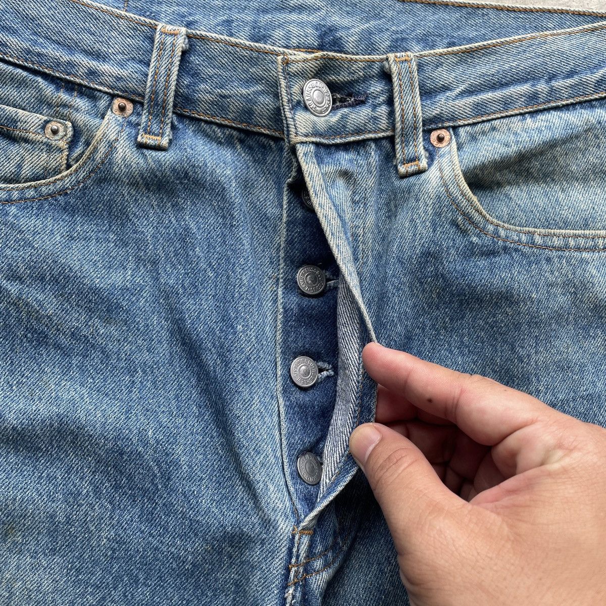 Levi's Vintage Clothing 1990s Levi’s 501 USA Jeans Release Hem Faded Pants W29 Size US 29 - 7 Thumbnail