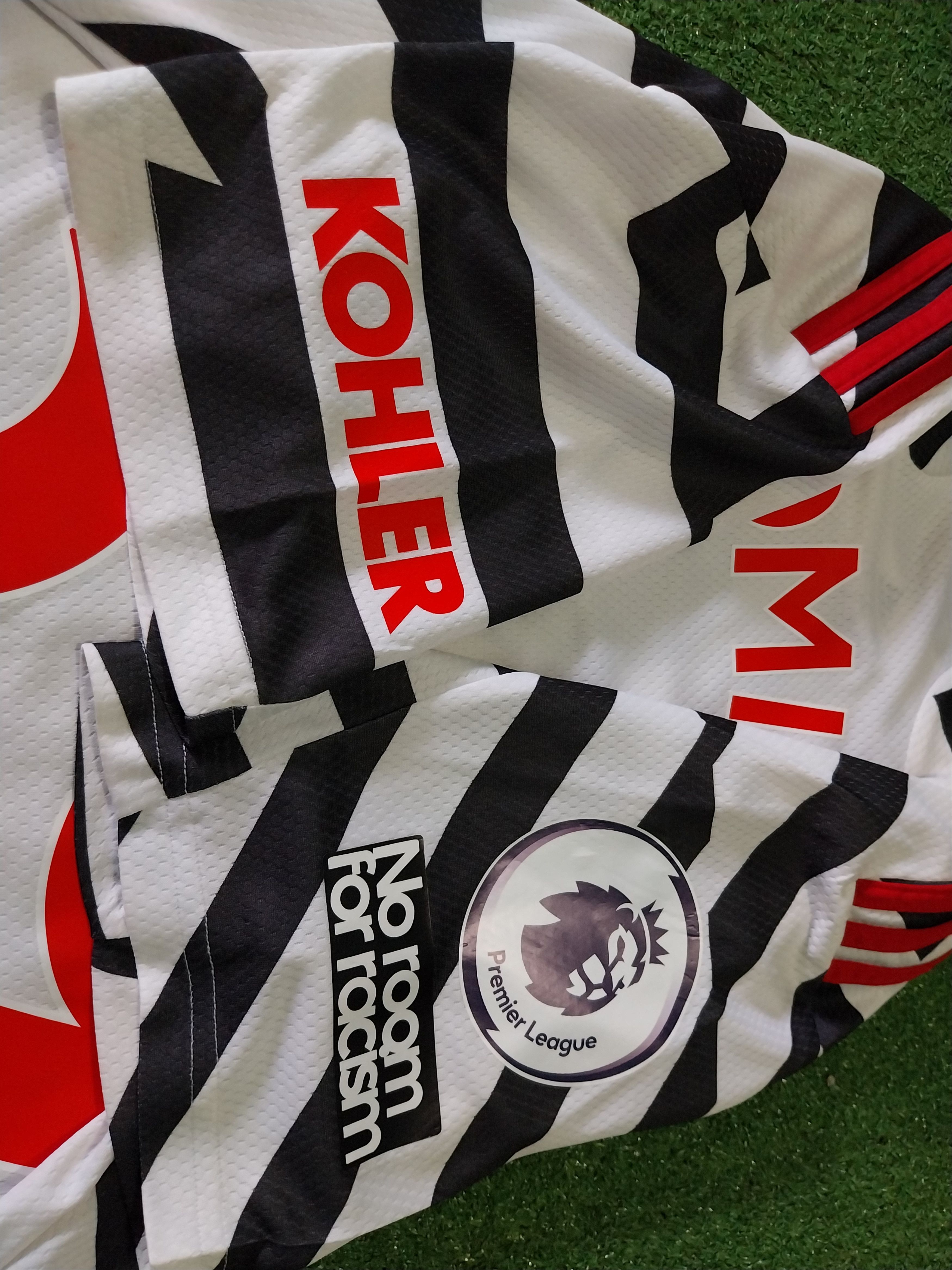 Adidas Manchester united 3rd 2020/2021 mctominay jersey football Size US M / EU 48-50 / 2 - 8 Thumbnail