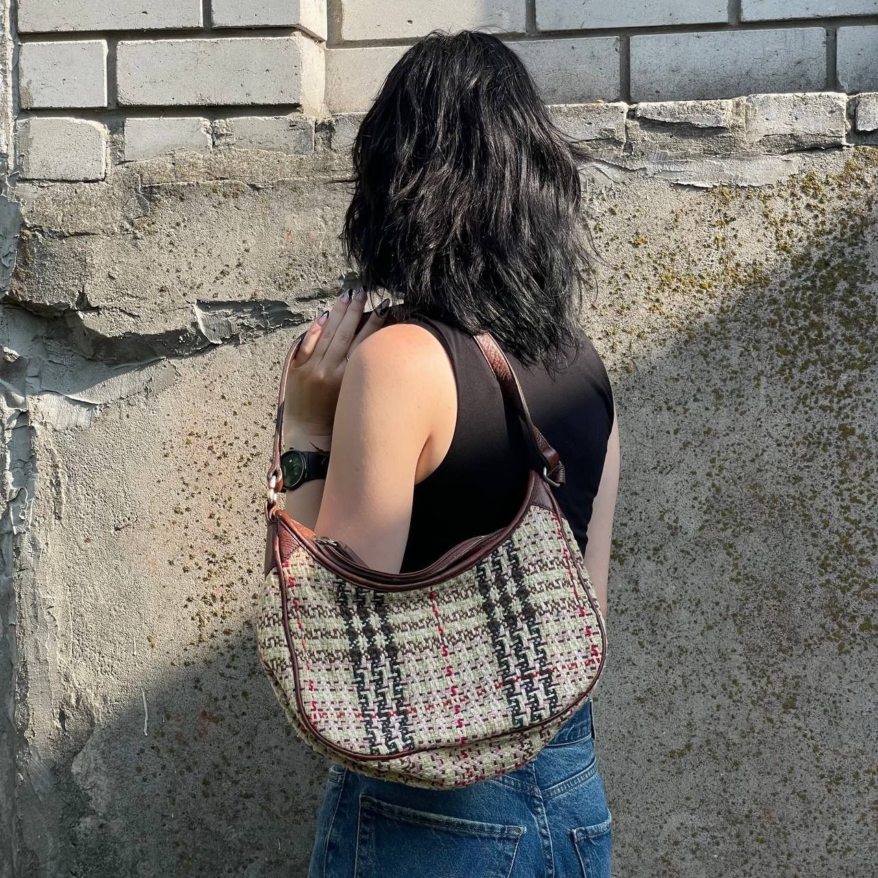 Burberry × Hypebeast Vintage Burberry Hand Bag Woll Y2K 90s Style USA Size ONE SIZE - 2 Thumbnail