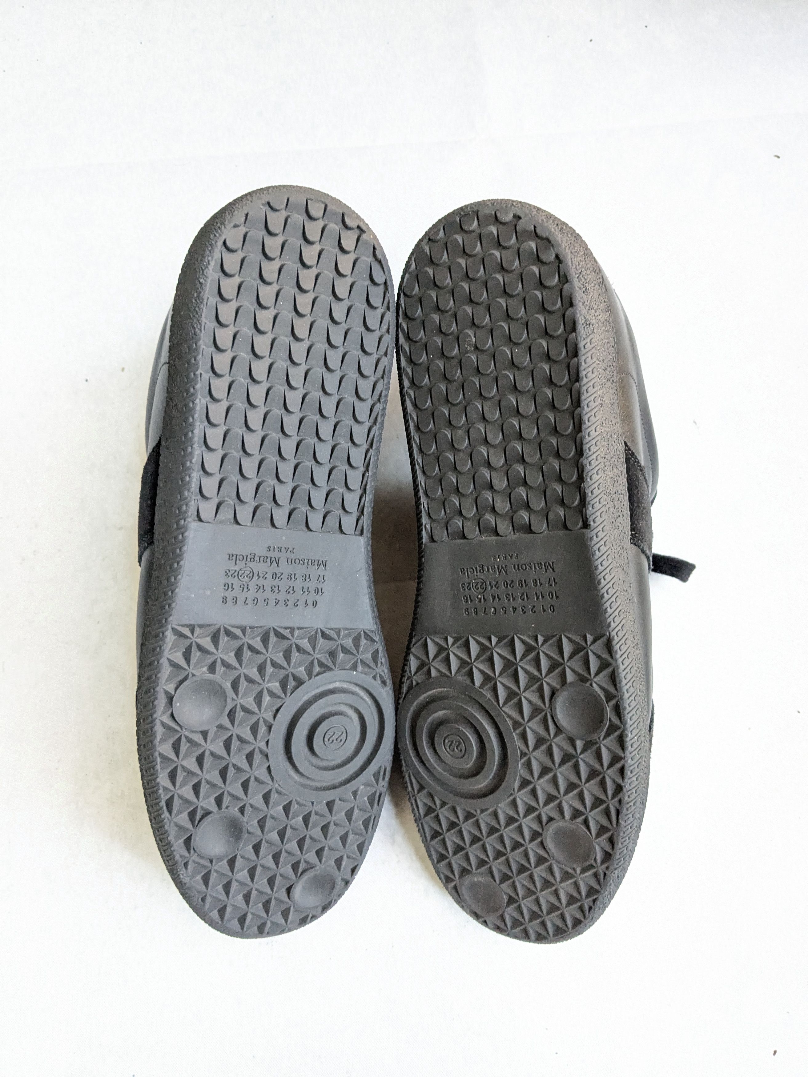 Maison Margiela Maison Margiela GAT Replica Black 10 43 Low Tops Size US 10 / EU 43 - 14 Thumbnail