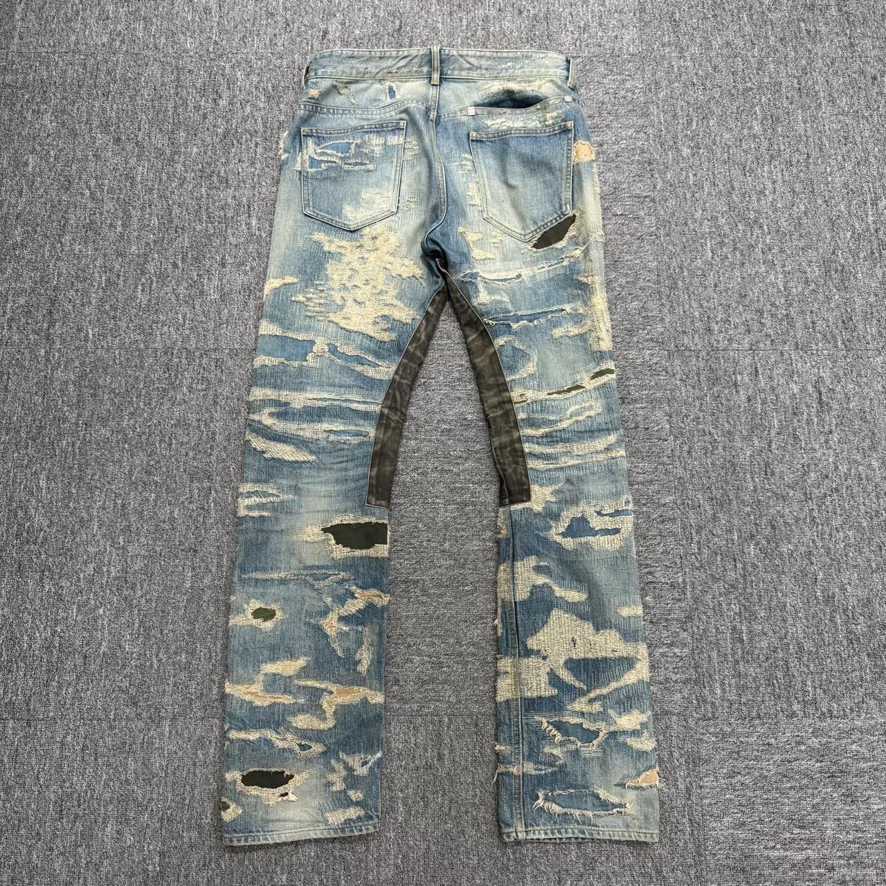 Givenchy Givenchy Distressed Denim Pants Size 32. Size US 32 / EU 48 - 2 Thumbnail