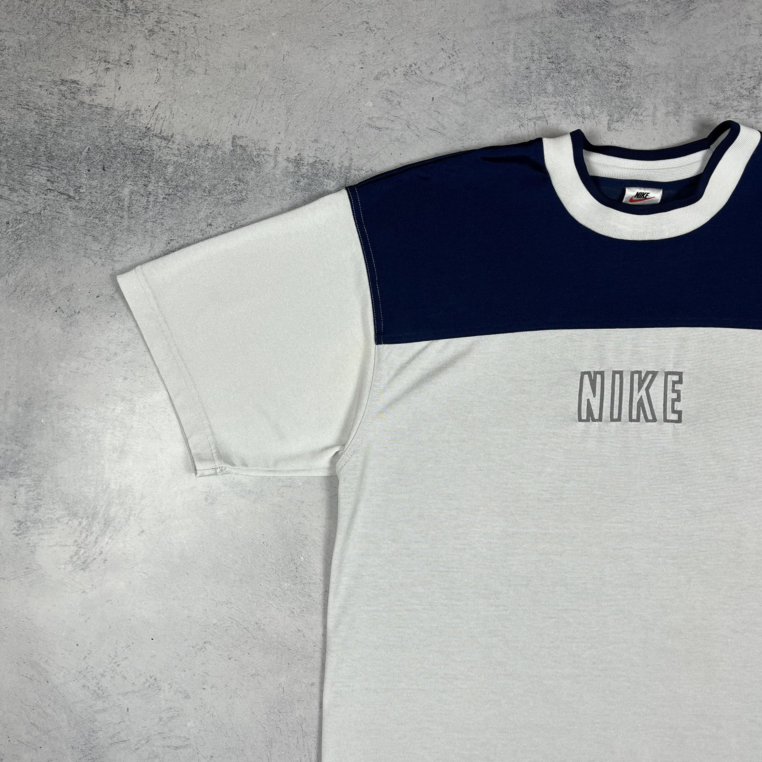 Nike Iconic Vintage Nike Big Logo Rare Jersey Shirt 90’s Size US L / EU 52-54 / 3 - 5 Thumbnail