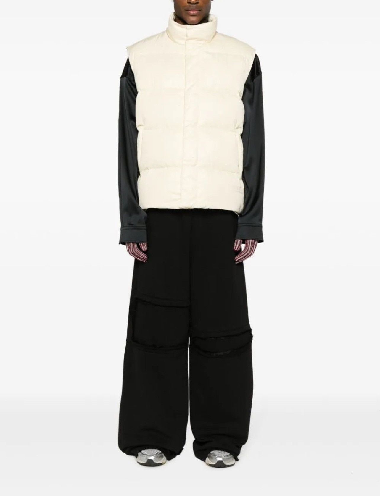 Maison Margiela HIGH NECK QUILTED GILET Size US L / EU 52-54 / 3 - 4 Thumbnail