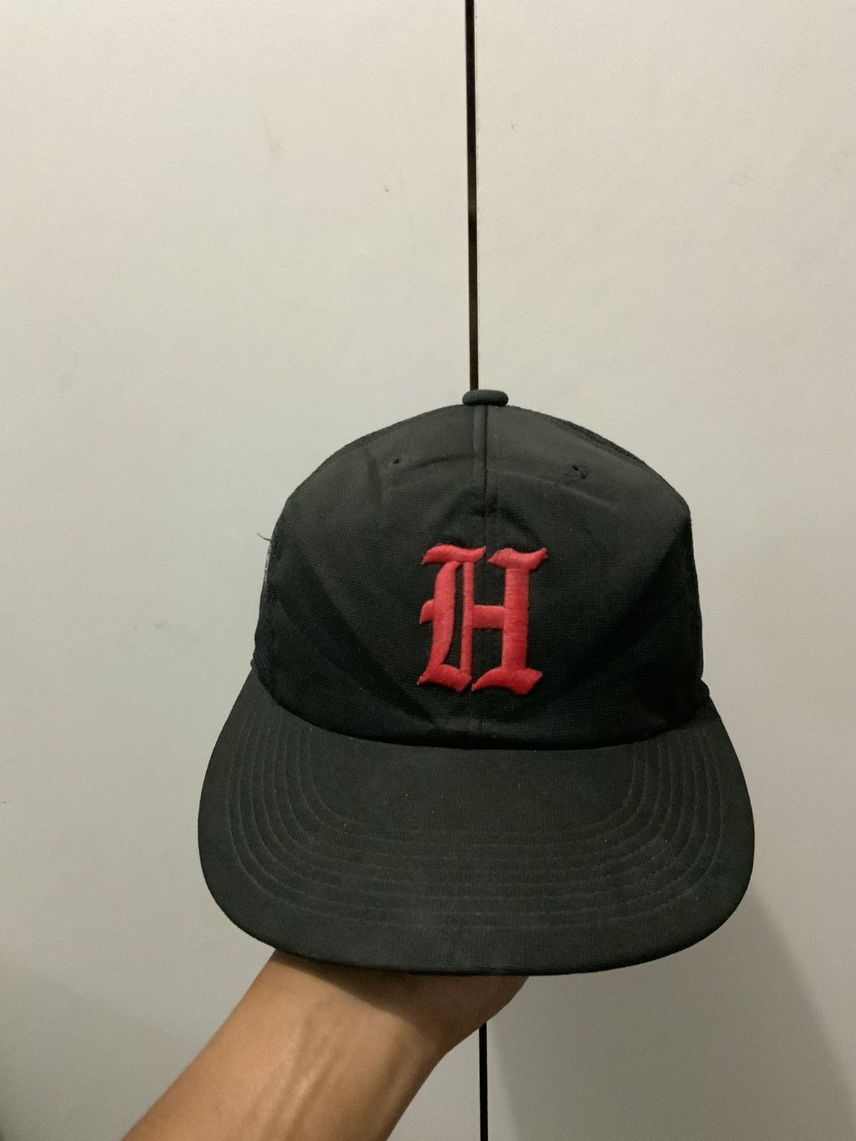Vintage Vintage Embroidery Big Logo Fitted Hat Size ONE SIZE - 5 Thumbnail