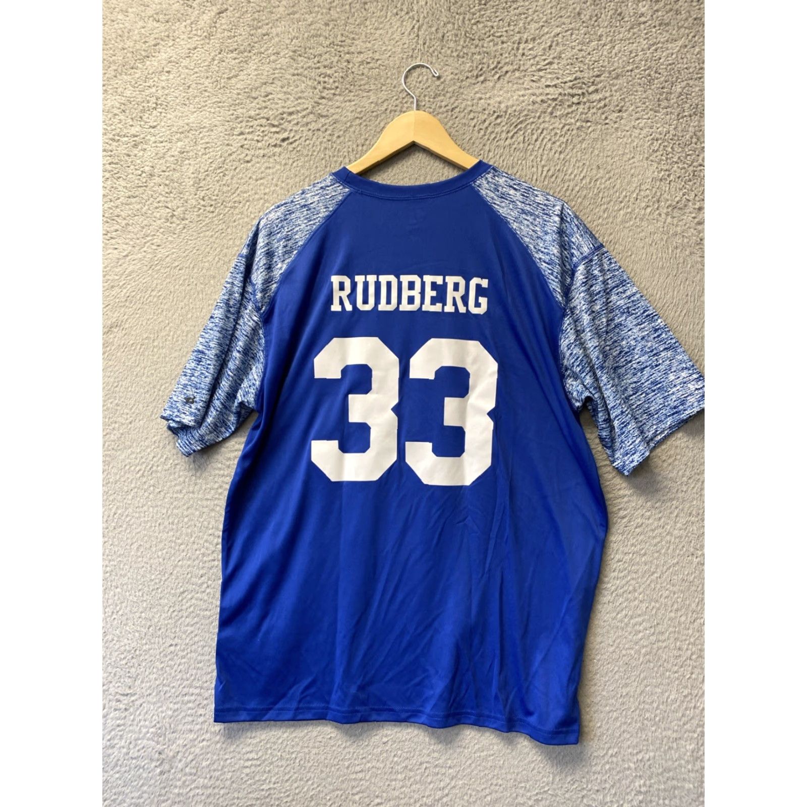 Vintage Badger Men Size Large Crew Neck T-Shirt Blue /143-36 Longhorns 2020-2029 Polyester Solid Short Sleeve Relaxed Regular Neck Size US L / EU 52-54 / 3 - 5 Thumbnail