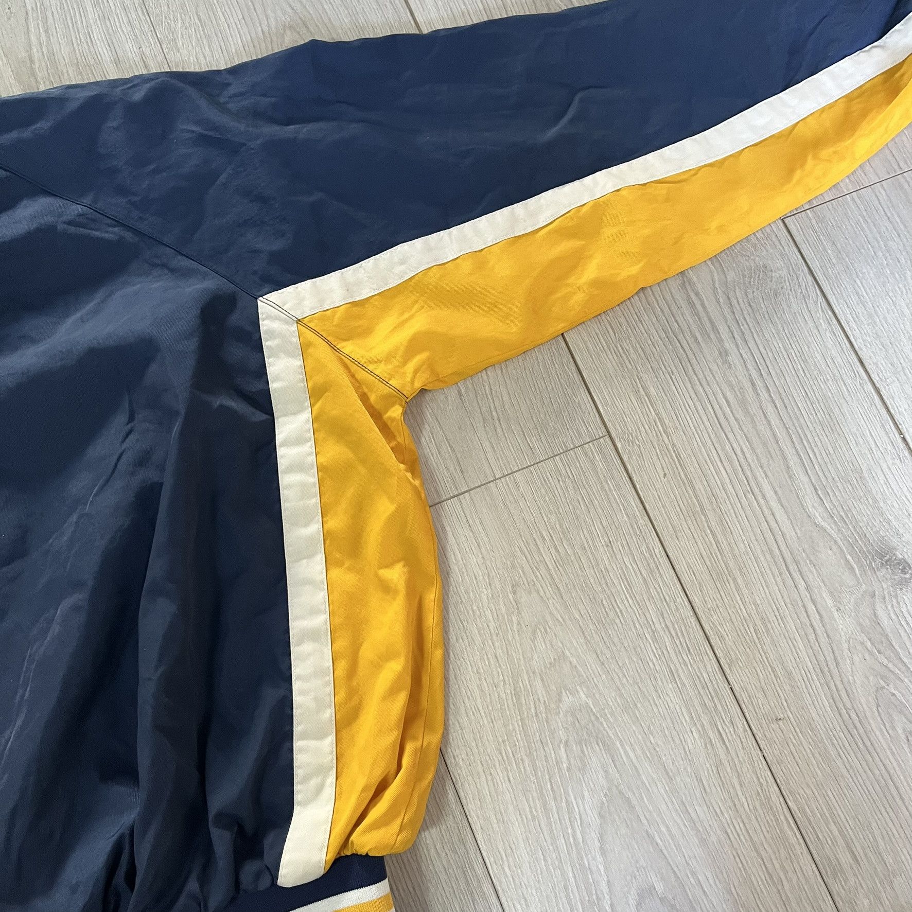 Russell Athletic russell athletic leyden eagles windbreaker Size US L / EU 52-54 / 3 - 7 Thumbnail