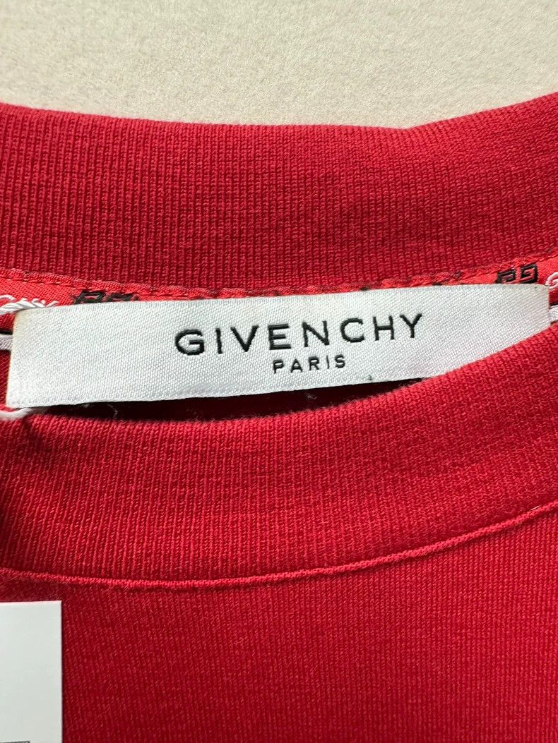 Givenchy Givenchy Red Chest Logo Short Sleeve Size US M / EU 48-50 / 2 - 3 Thumbnail