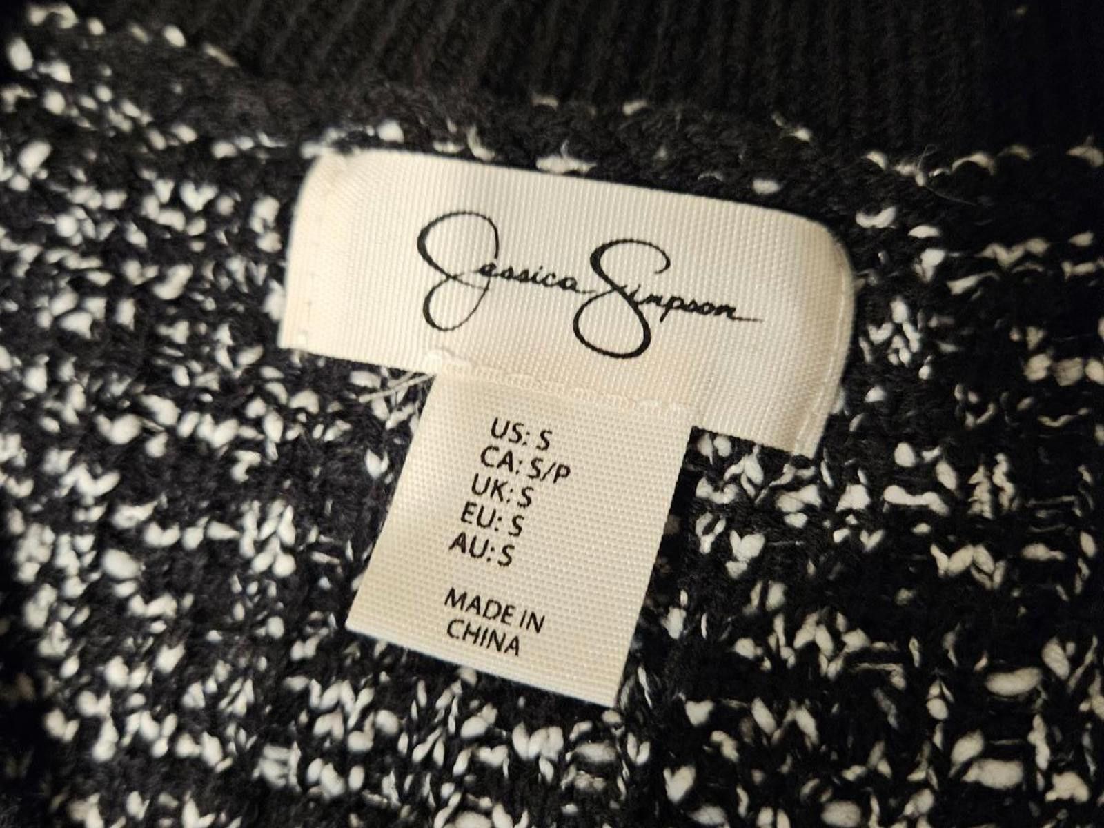 Designer Jessica Simpson Black and White Knit Sweater Size S / US 4 / IT 40 - 6 Thumbnail