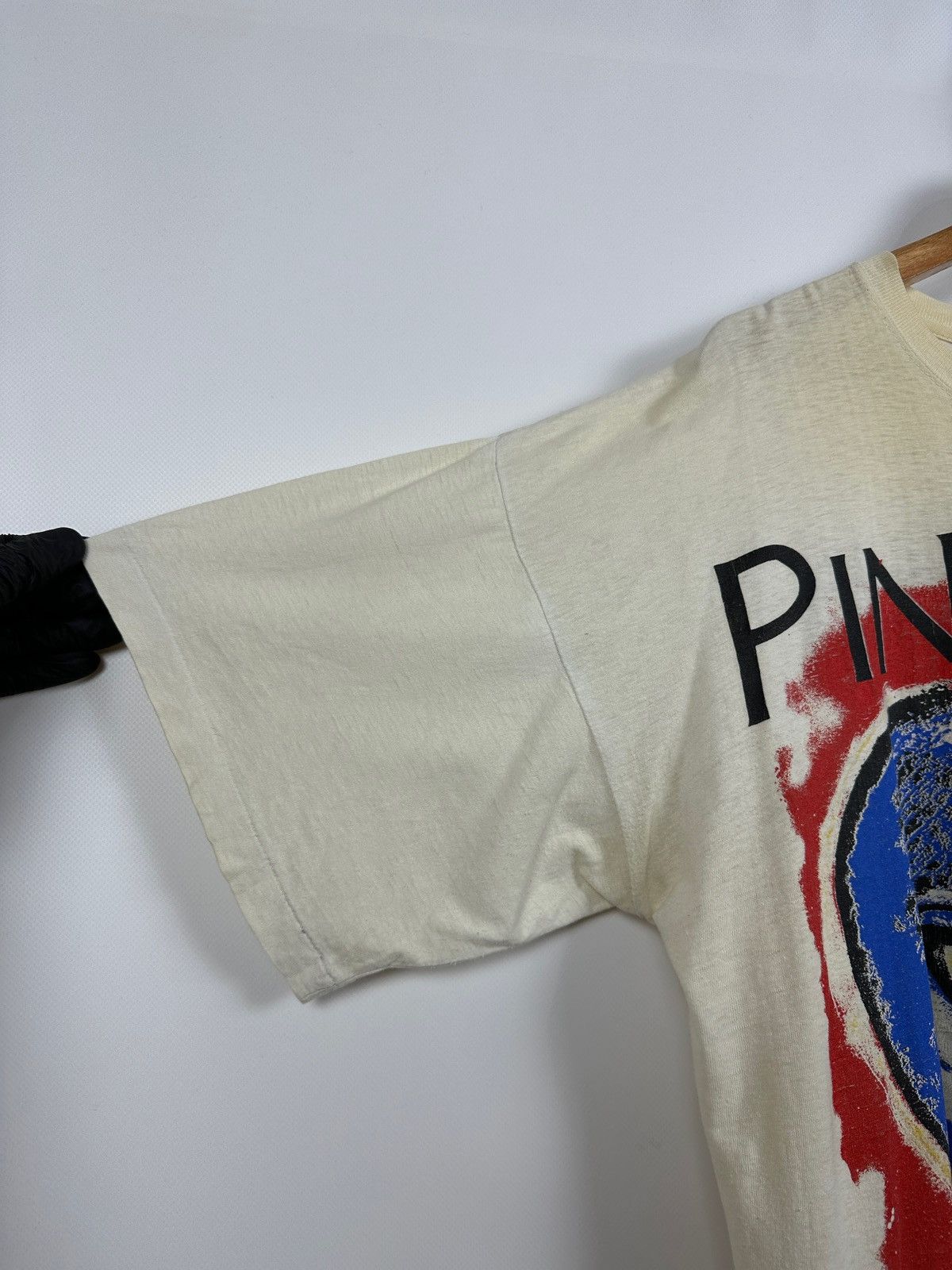 Band Tees Vintage Pink Floyd Division Bell Distressed The Wall T-Shirt Size US XL / EU 56 / 4 - 11 Thumbnail