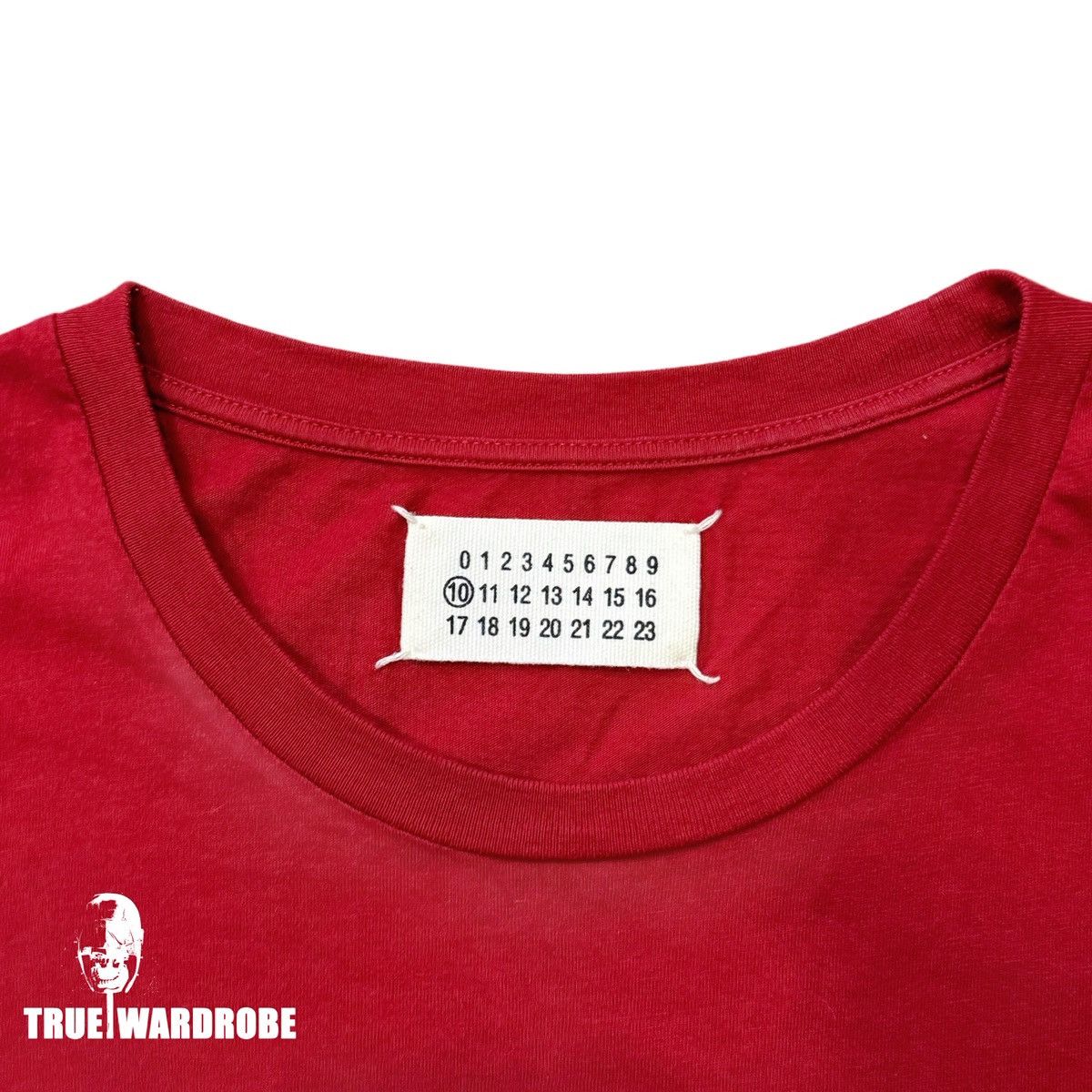 Maison Margiela FW11 Maison Margiela Shield Emblem Red Blood T Shirt Size US M / EU 48-50 / 2 - 3 Thumbnail
