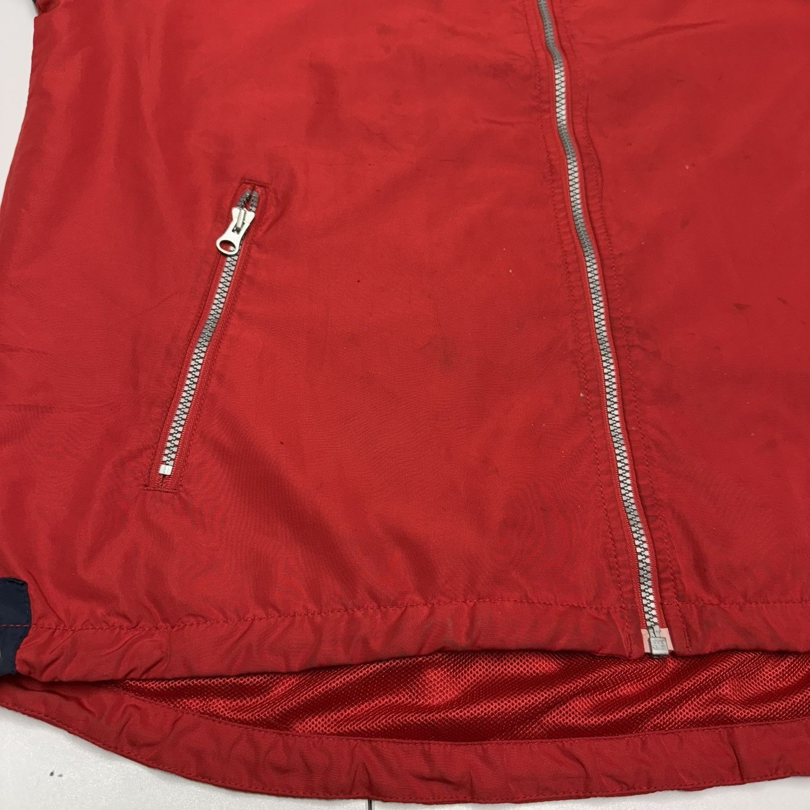 Tommy Hilfiger Vintage Hilfiger Athletic Windbreaker Jacket Mens L Red Size US L / EU 52-54 / 3 - 3 Thumbnail