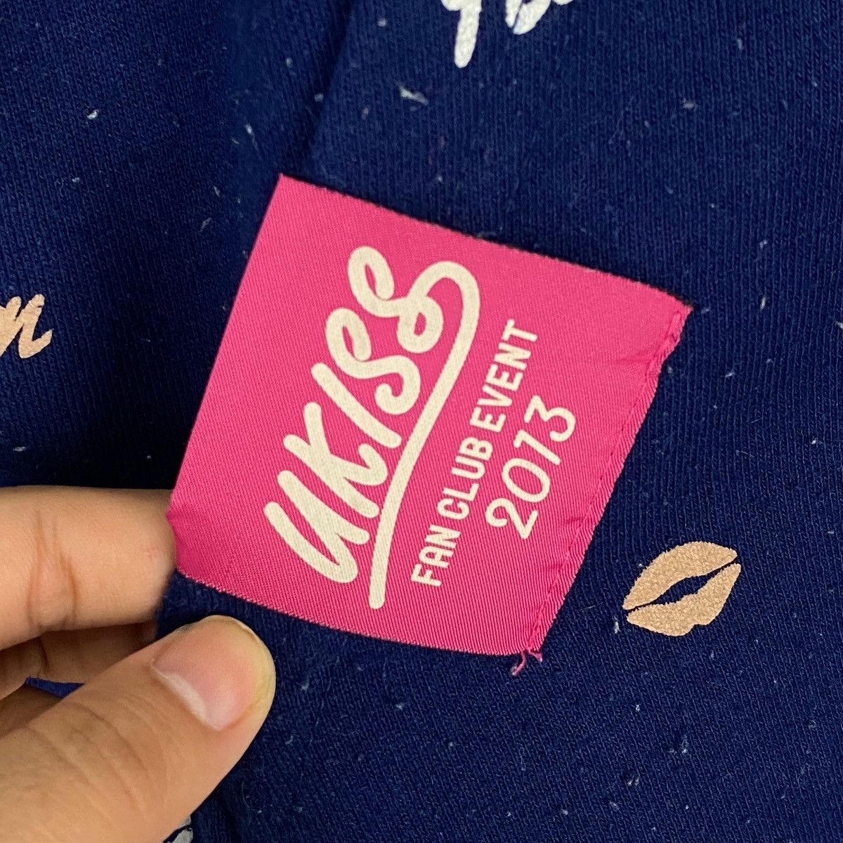 Vintage Vintage Ukiss Printed Hoodie Sweater Navy Blue Size M Size US M / EU 48-50 / 2 - 7 Thumbnail
