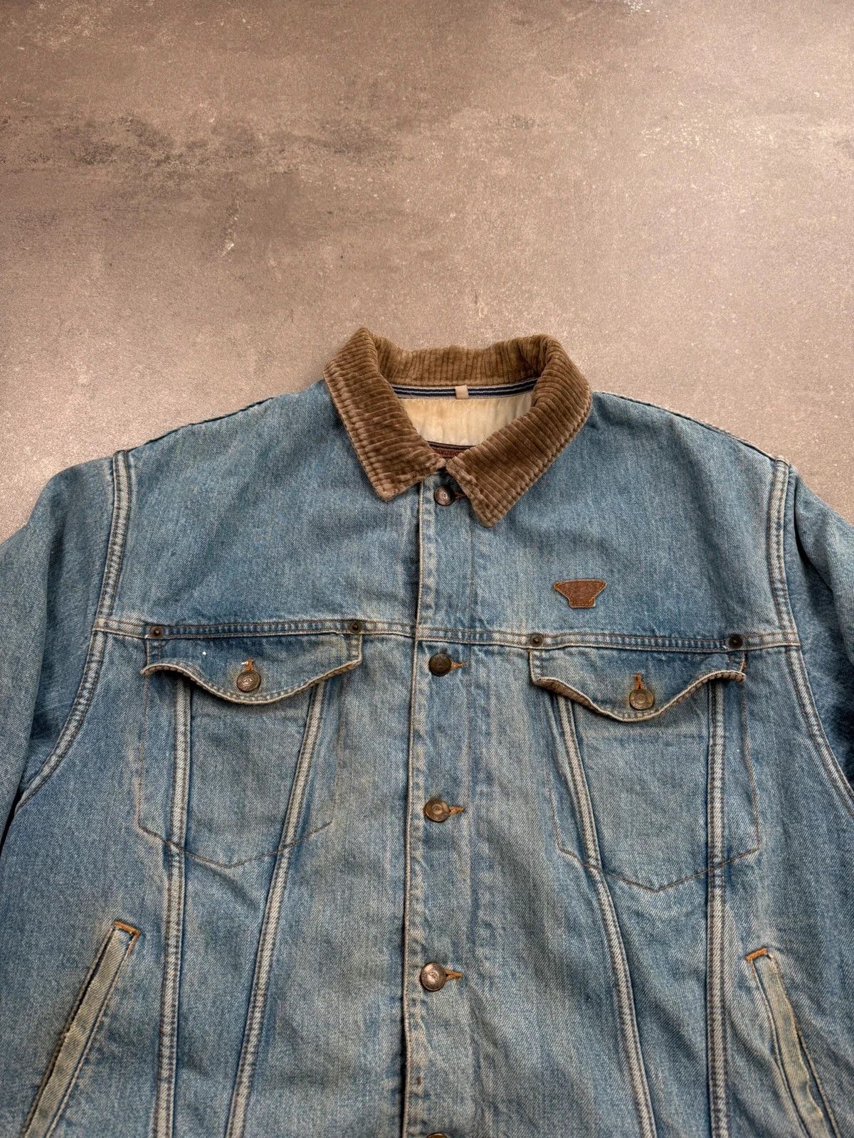 Armani Armani denim jacket vintage 1980s work wear made in Italy Size US L / EU 52-54 / 3 - 5 Thumbnail
