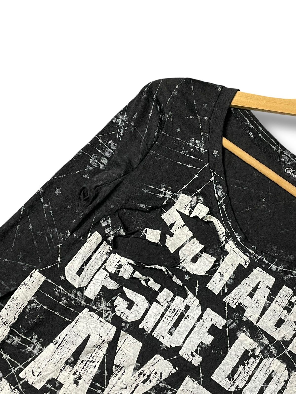 Japanese Brand SWELISH Punk Grunge Distressed Cut Tshirt (74) Size M / US 6-8 / IT 42-44 - 5 Thumbnail