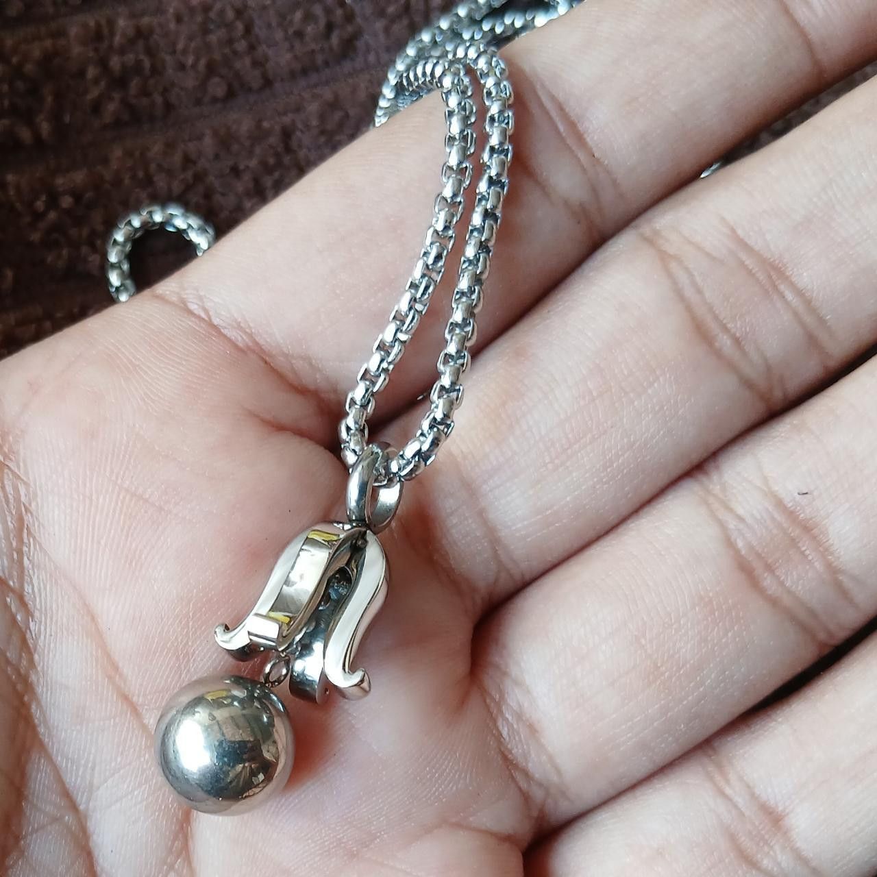 Other Retro Silver Color Metal Chain Pendant Necklace Size ONE SIZE - 2 Thumbnail