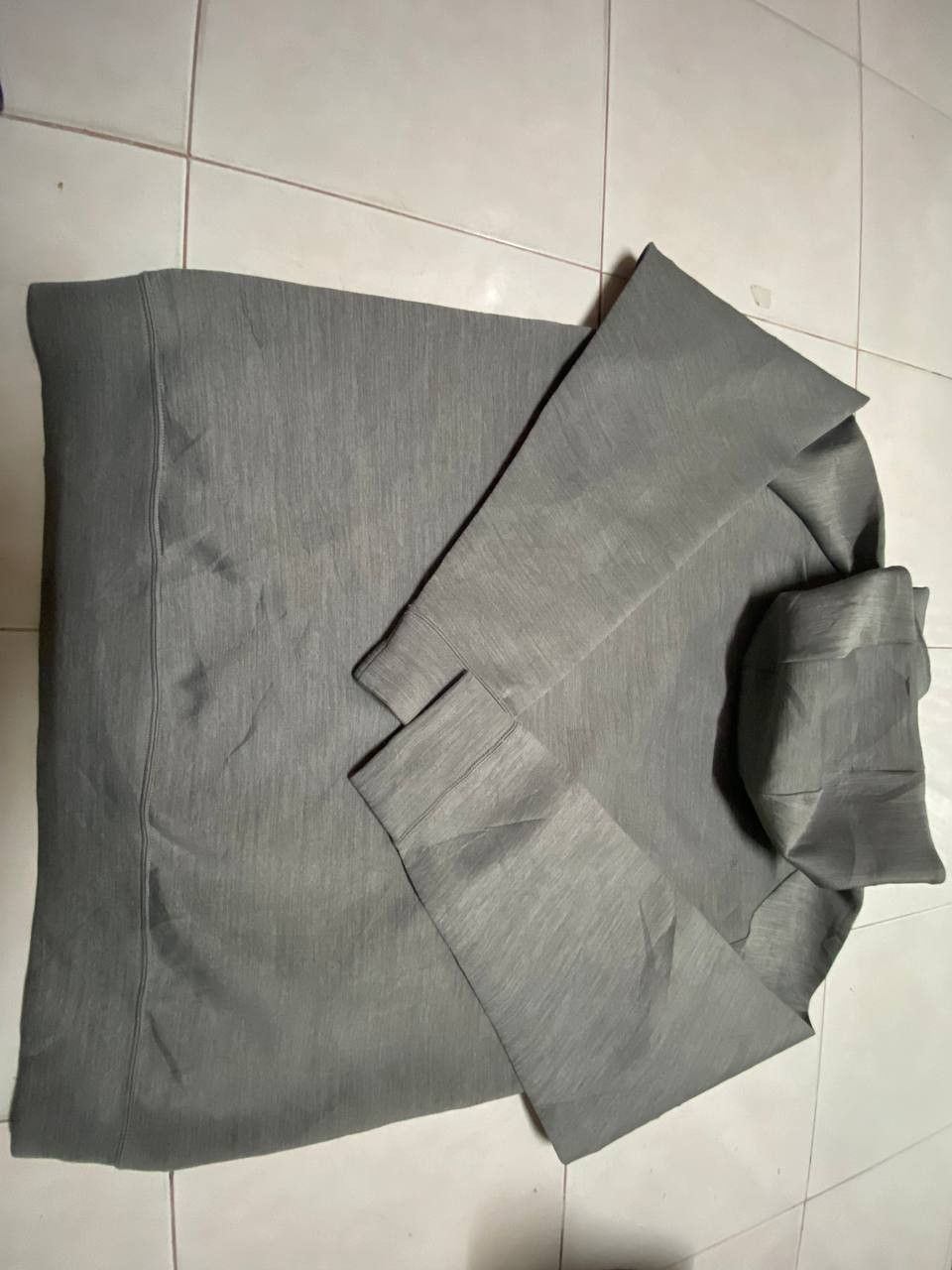 Uniqlo UNIGLO QUICK DRY GREY HOODIES Size US XL / EU 56 / 4 - 5 Thumbnail