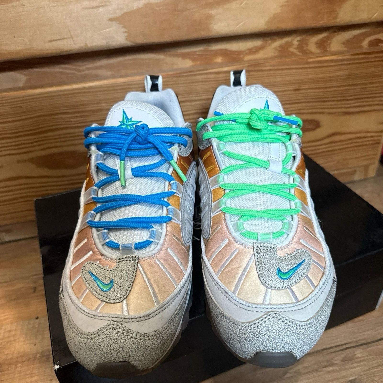 Nike 2019 Nike Air Max 98 On Air NYC La Mezcla Size US 9.5 / EU 42-43 - 6 Thumbnail