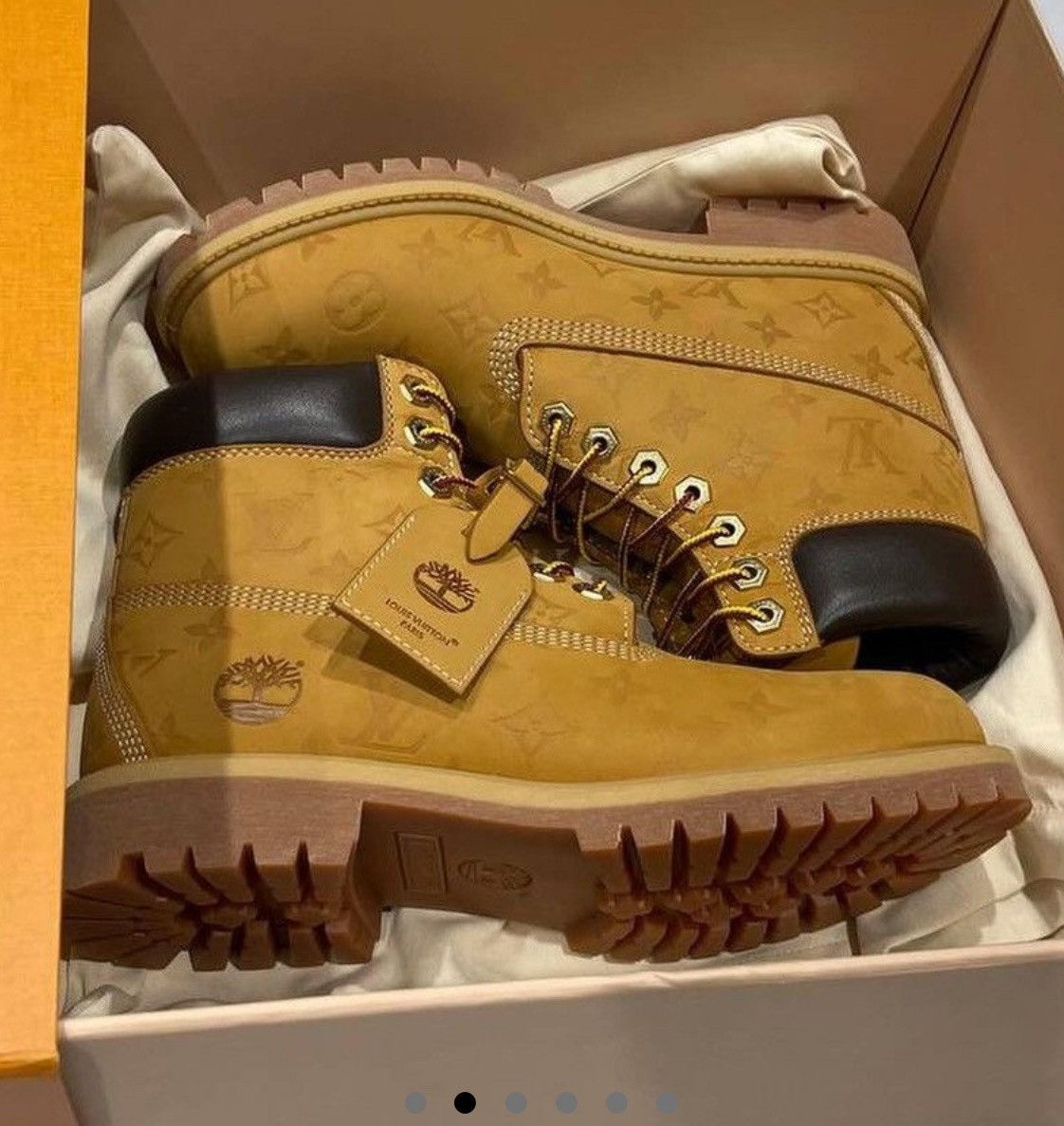 Louis Vuitton × Pharrell × Timberland Louis Vuitton Timberland 6” Ranger Boot Size US 9 / EU 42 - 4 Thumbnail