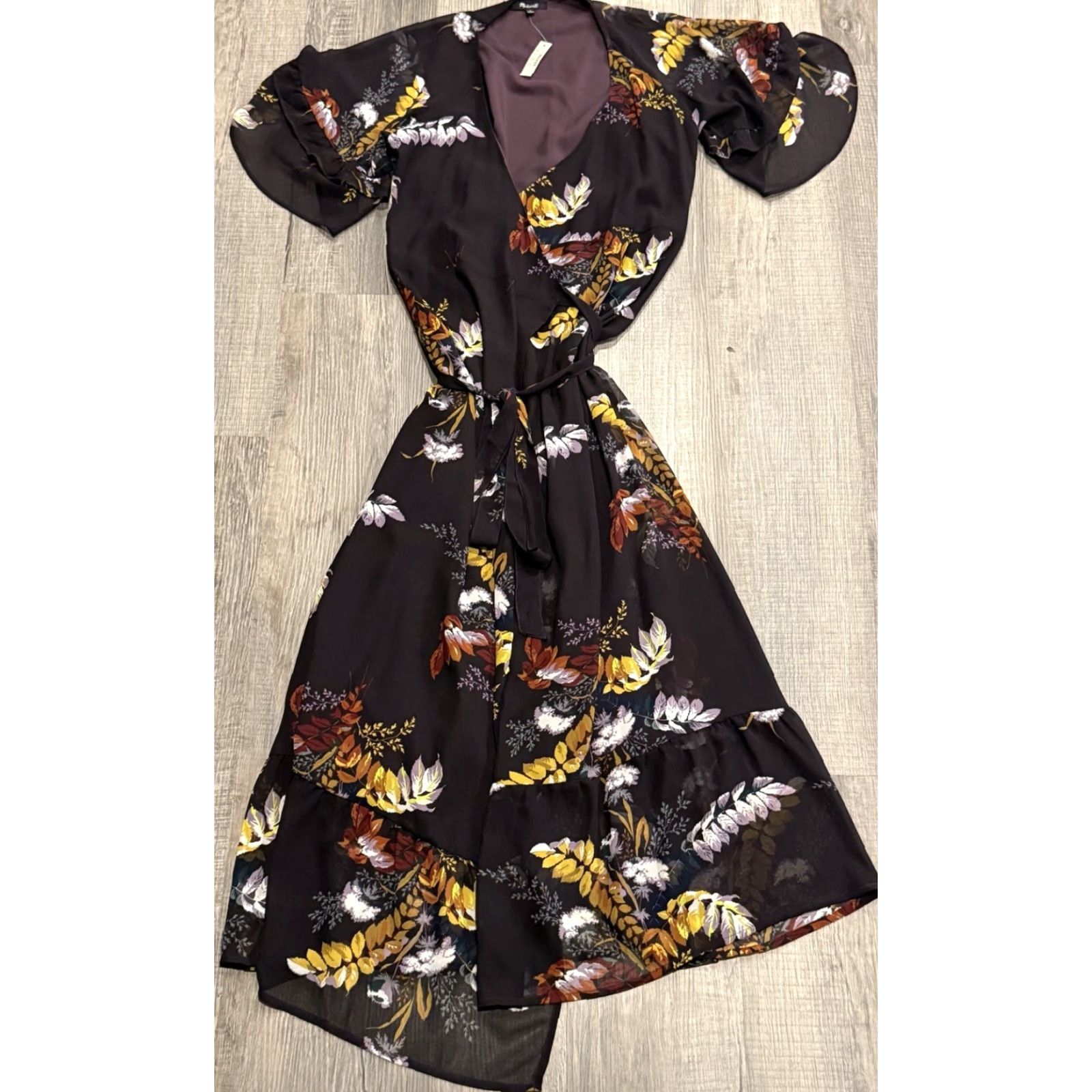Madewell NWT Madewell Women's Vervain Ruffle Sleeve Wrap Dress Blooming Oasis Midi Purple M Womens Size M / US 6-8 / IT 42-44 - 4 Thumbnail