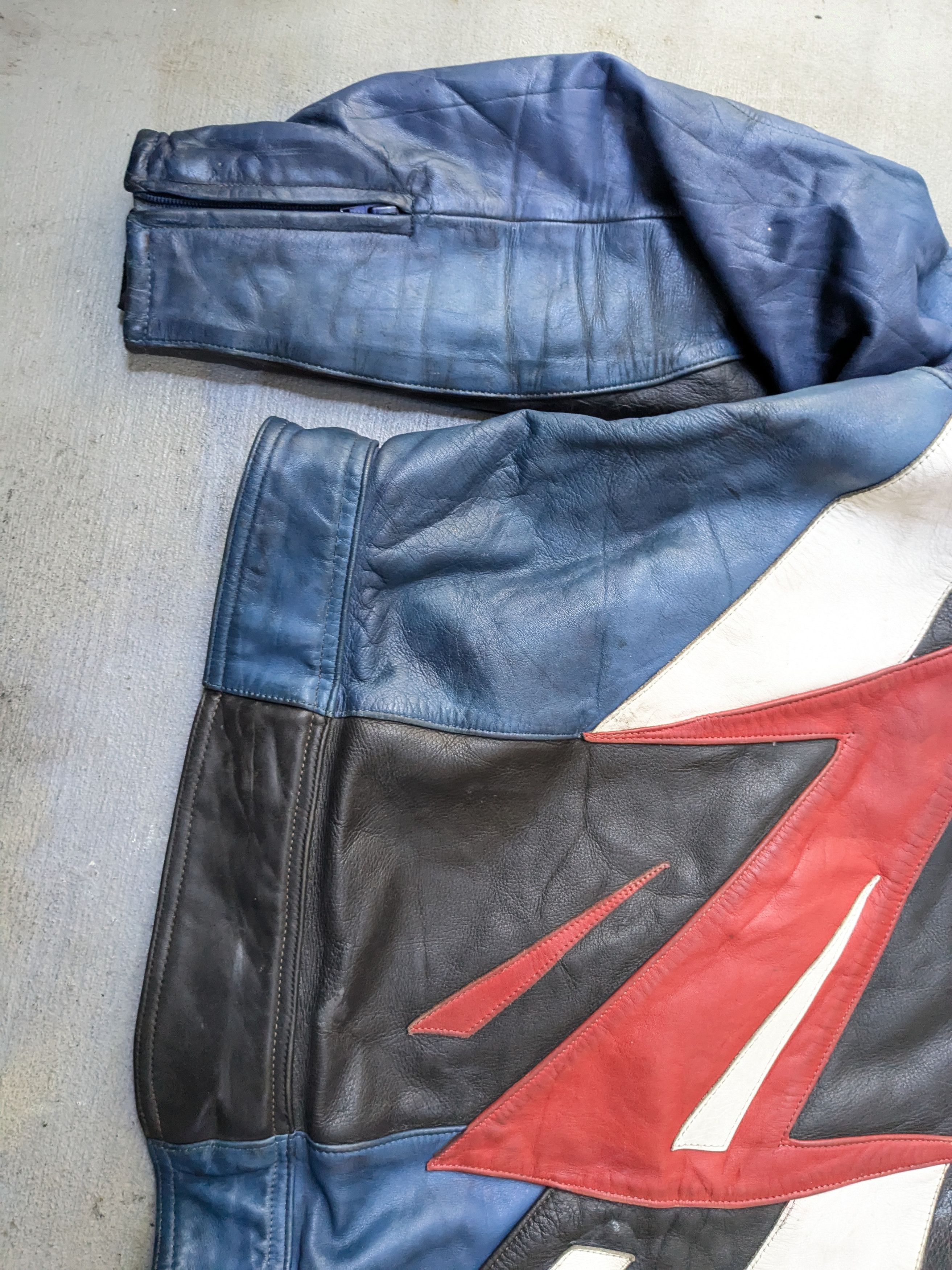 Genuine Leather Vintage Motorcycle Leather Biker Jacket Blue Black White Y2K Size US L / EU 52-54 / 3 - 7 Thumbnail