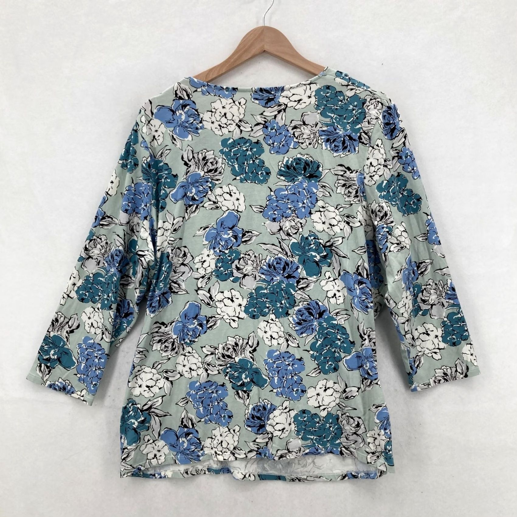 Talbots Talbots Shirt Womens 2X Green Blue Floral Surplice Wrap 3/4 Sleeve Feminine Size XXL / US 16-18 / IT 52-54 - 7 Thumbnail