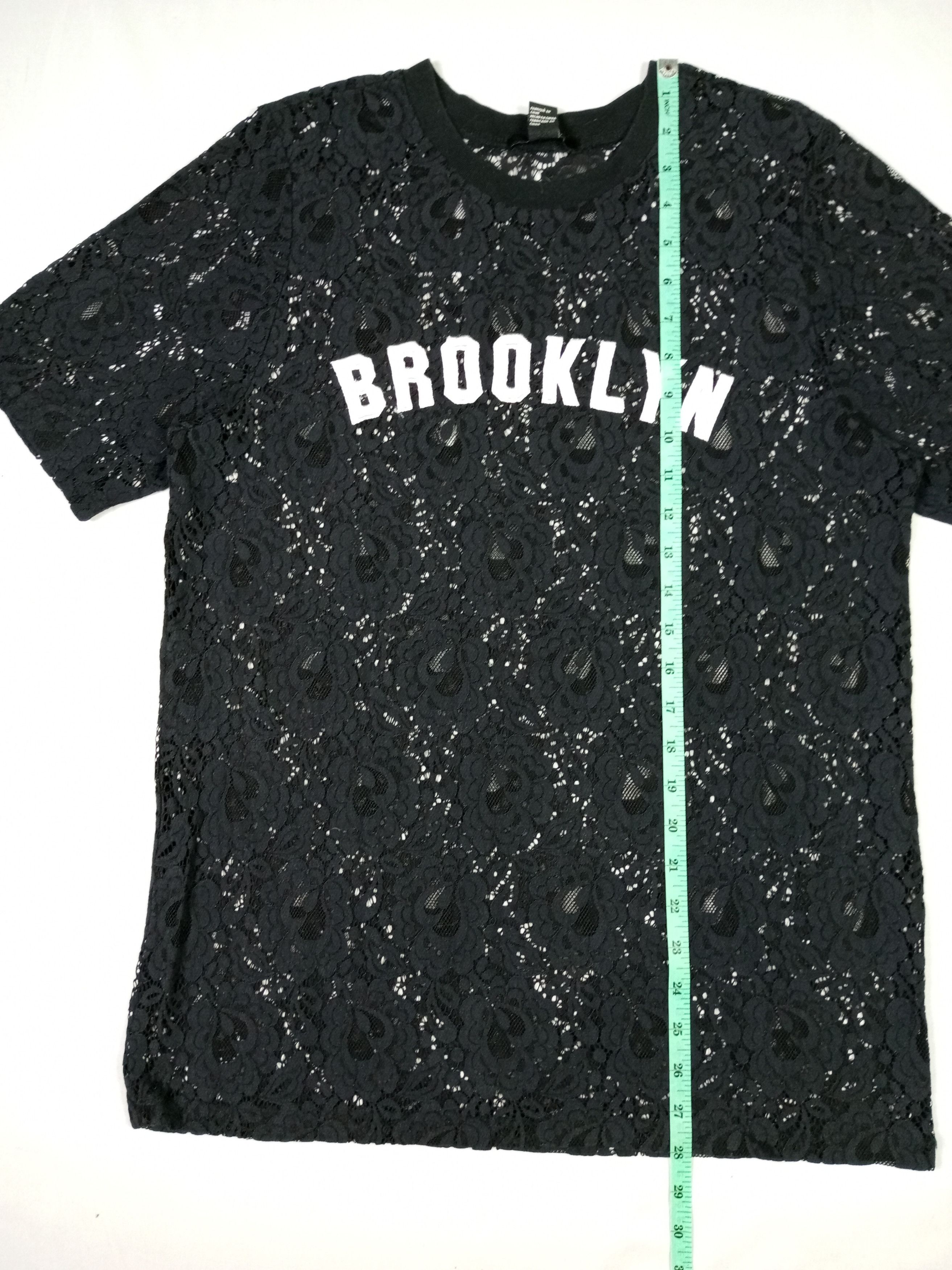 Forever 21 × Japanese Brand " Cut Wash Tag" FOREVER 21 Brocade Gothic Style T Shirt Size L / US 10 / IT 46 - 11 Thumbnail