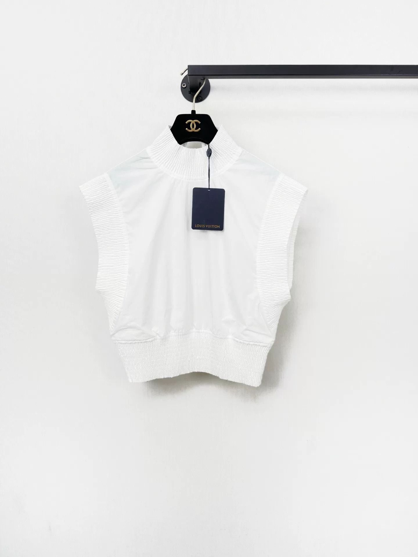 Louis Vuitton Louis Vuitton New Tag White Shirt Size US XS / EU 42 / 0 - 1 Thumbnail