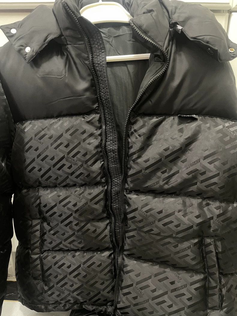 Versace Men's Black Down Jacket - dmc