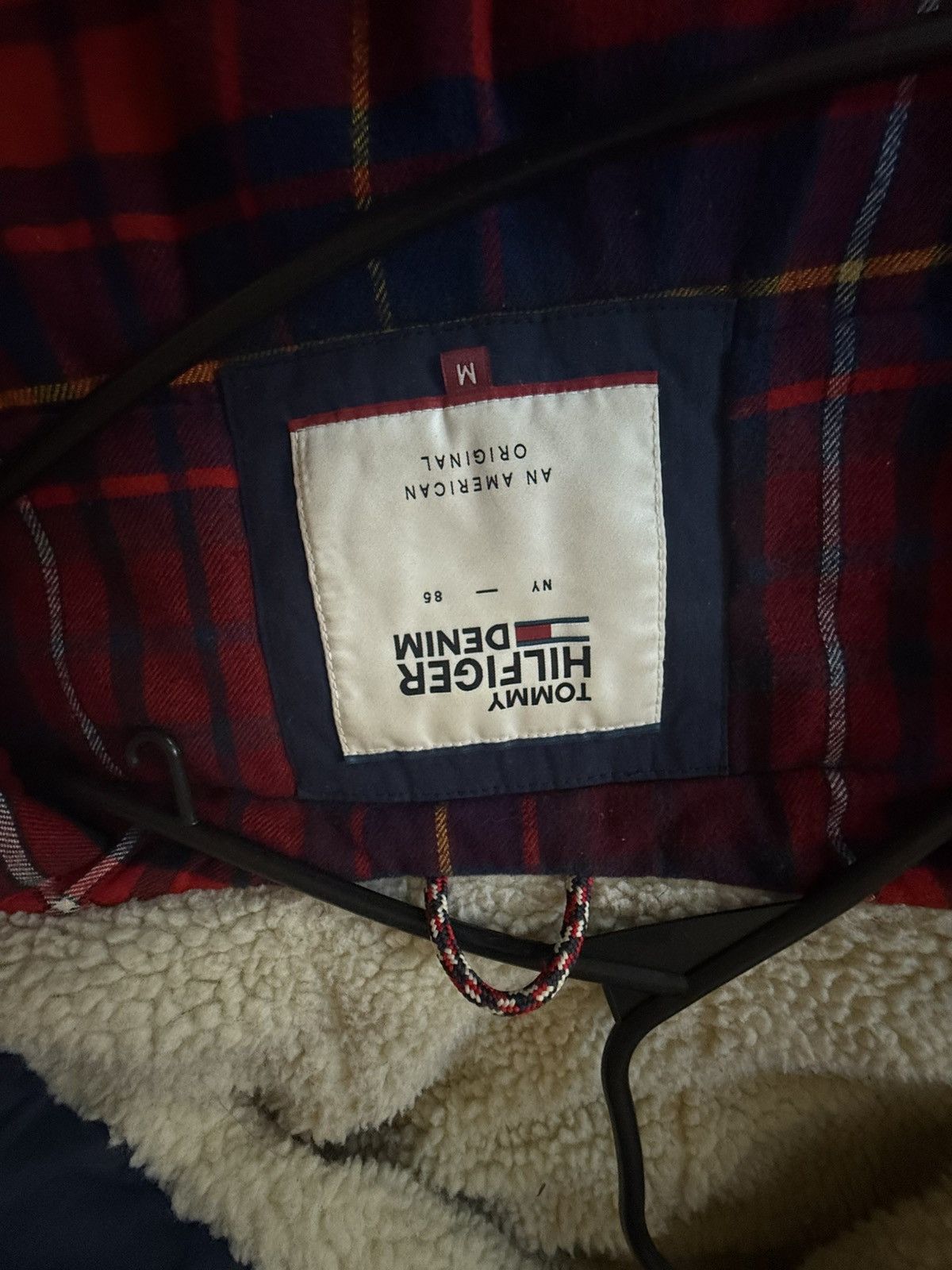 Tommy Hilfiger Tommy Hilfiger Size US M / EU 48-50 / 2 - 2 Thumbnail