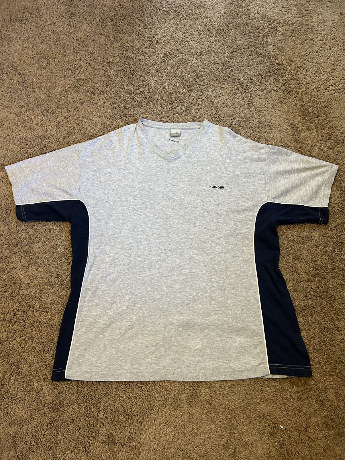 Nike Grey and blue vintage Nike t-shirt Size US XXL / EU 58 / 5 - 1 Thumbnail