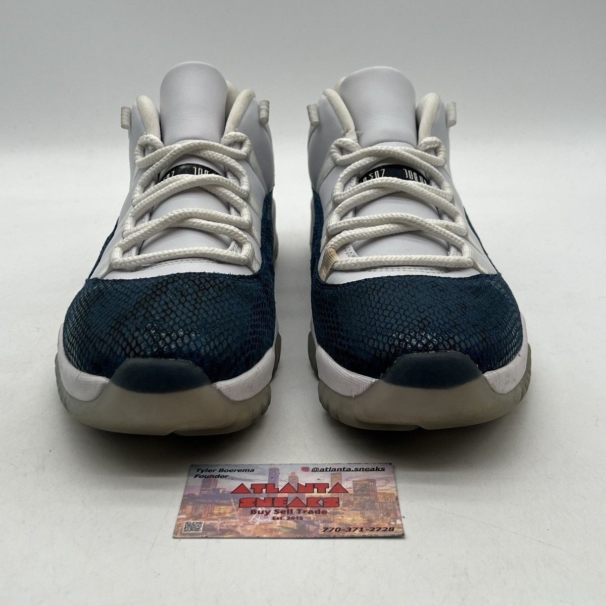 Jordan Brand Air Jordan 11 Low Navy Size US 12 / EU 45 - 2 Thumbnail