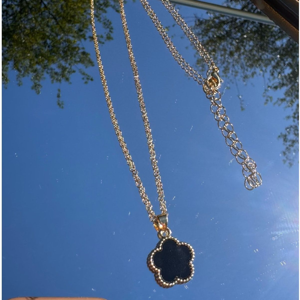 Vintage Black Clover Pendant Necklace Gold Chain 4 Leaf Clover Y2K Size ONE SIZE - 5 Thumbnail
