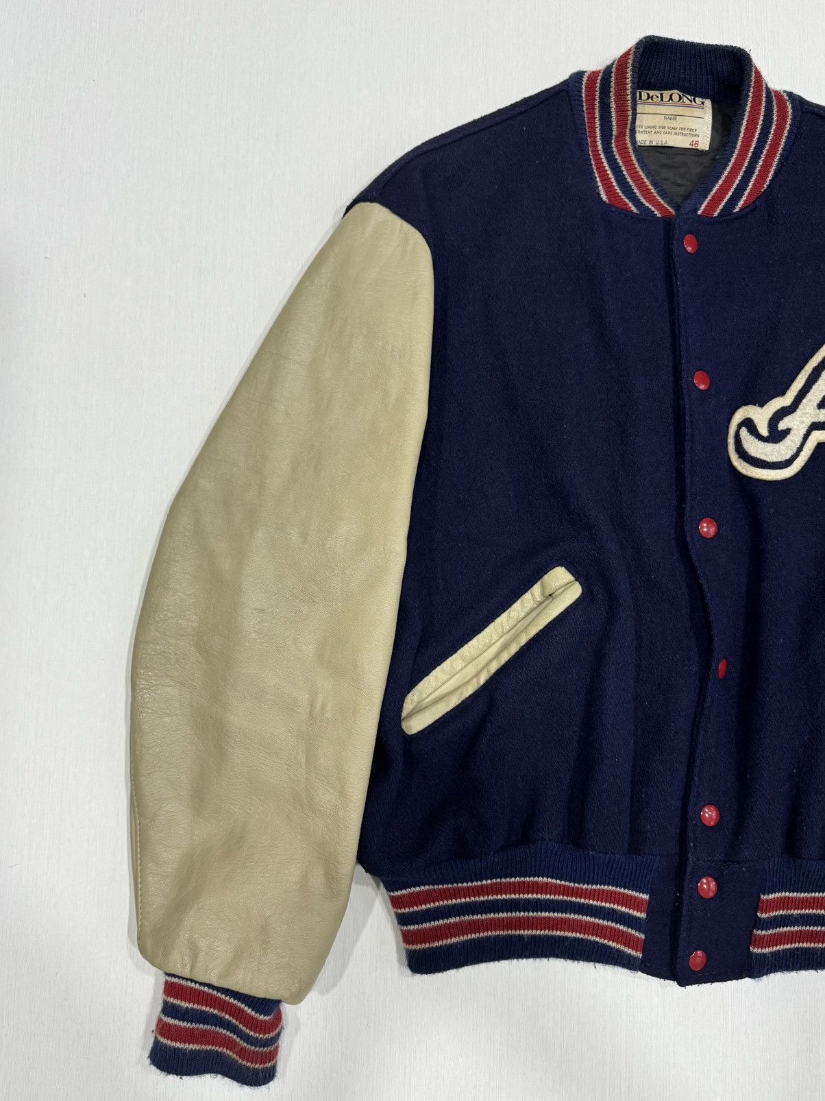 If Six Was Nine × Japanese Brand × Vintage Vintage Atlanta Braves De Long Leather Bomber Made in USA Size US S / EU 44-46 / 1 - 13 Thumbnail
