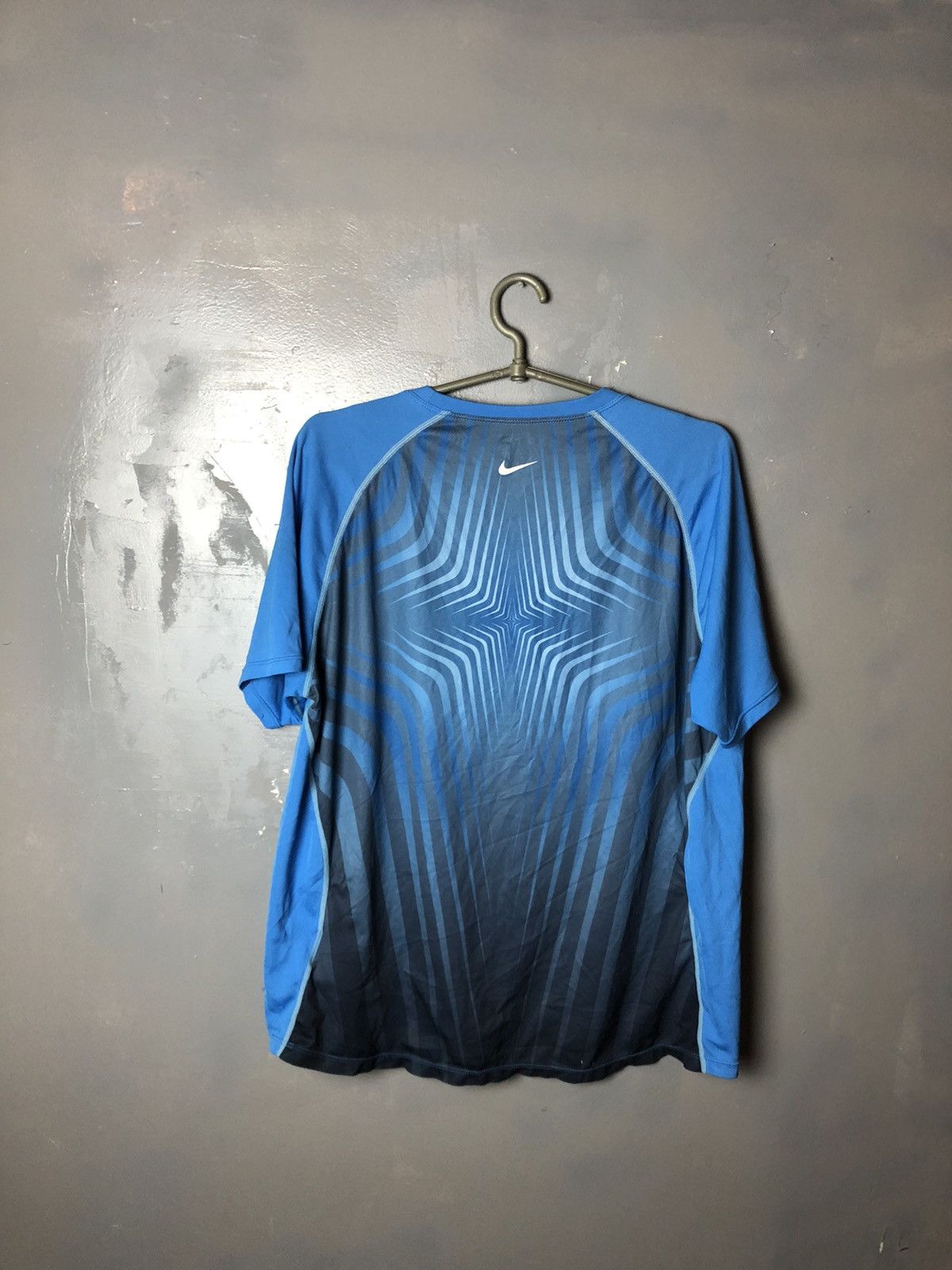 Vintage Men’s t-shirt Nike Run size L Size US L / EU 52-54 / 3 - 8 Thumbnail