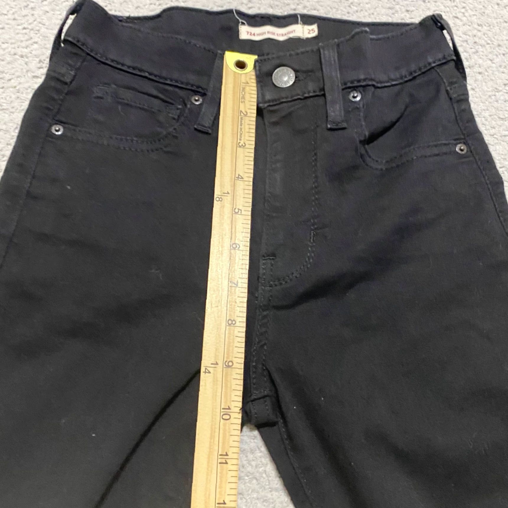 Levi's Levi's 724 Jeans Black Dark Wash High Rise Straight Leg Womens Size 25 Denim Regular Fit Size 42" / US 20 - 7 Thumbnail